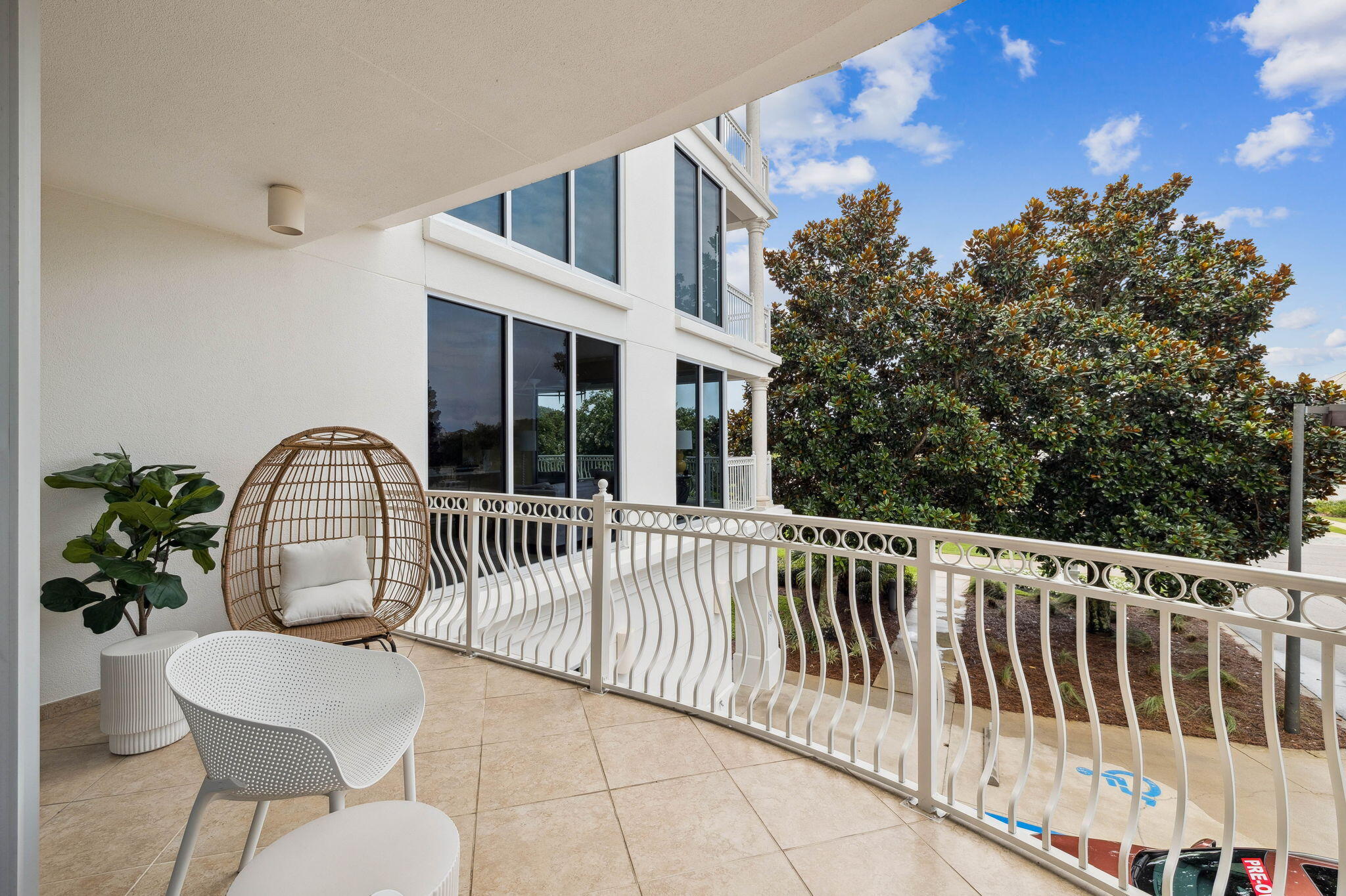 ALEXANDER AT PALM COURT - Residential