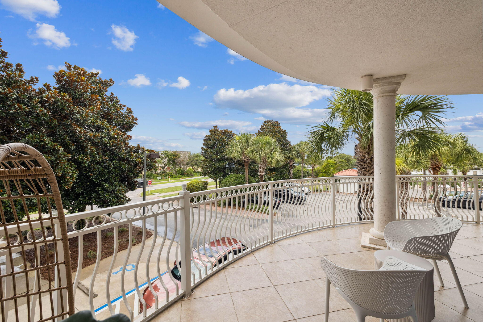 ALEXANDER AT PALM COURT - Residential