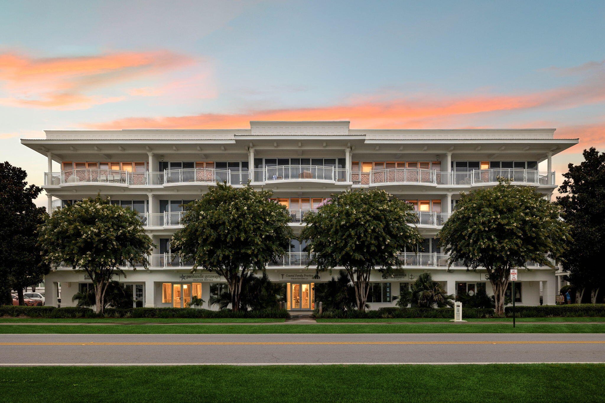 ALEXANDER AT PALM COURT - Residential