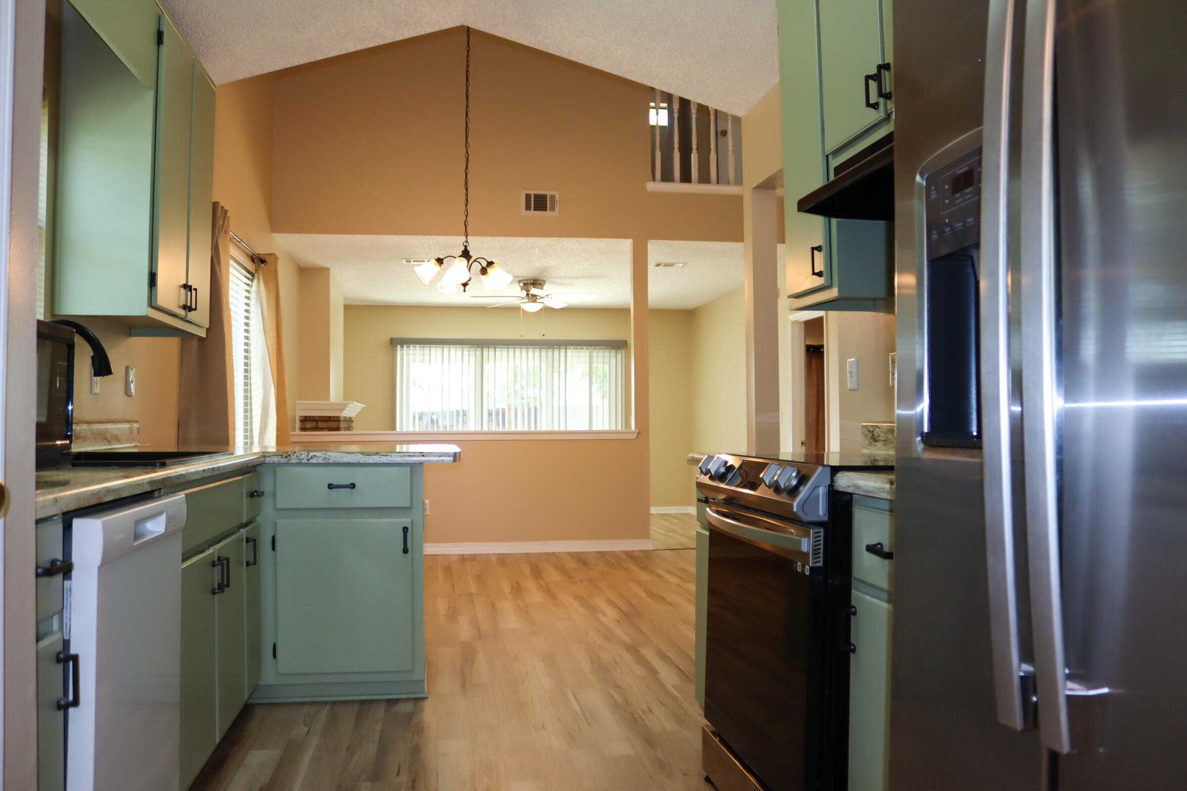 Hollyrod Park - Residential Lease
