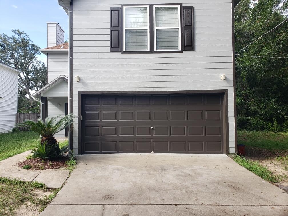 MONAHAN MANOR - Residential Lease