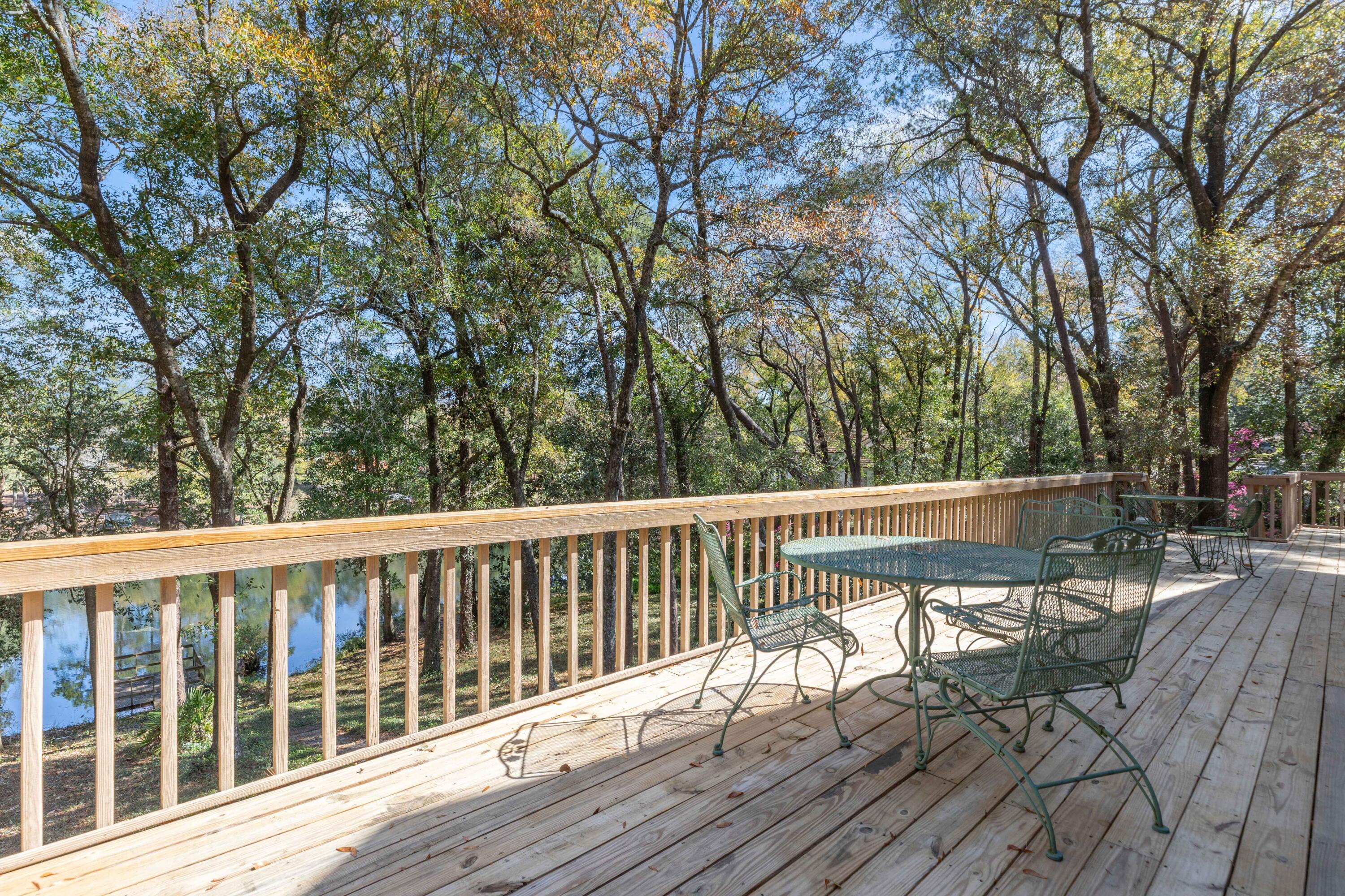 Rocky Bayou Country Club Estates - Residential