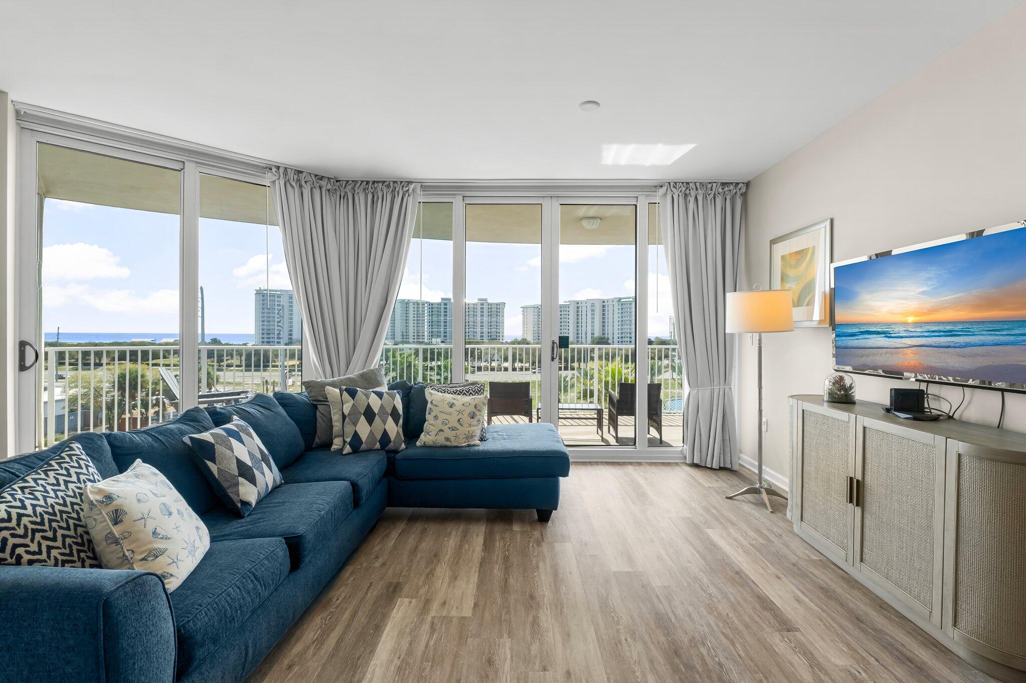 THE PALMS OF DESTIN - Residential