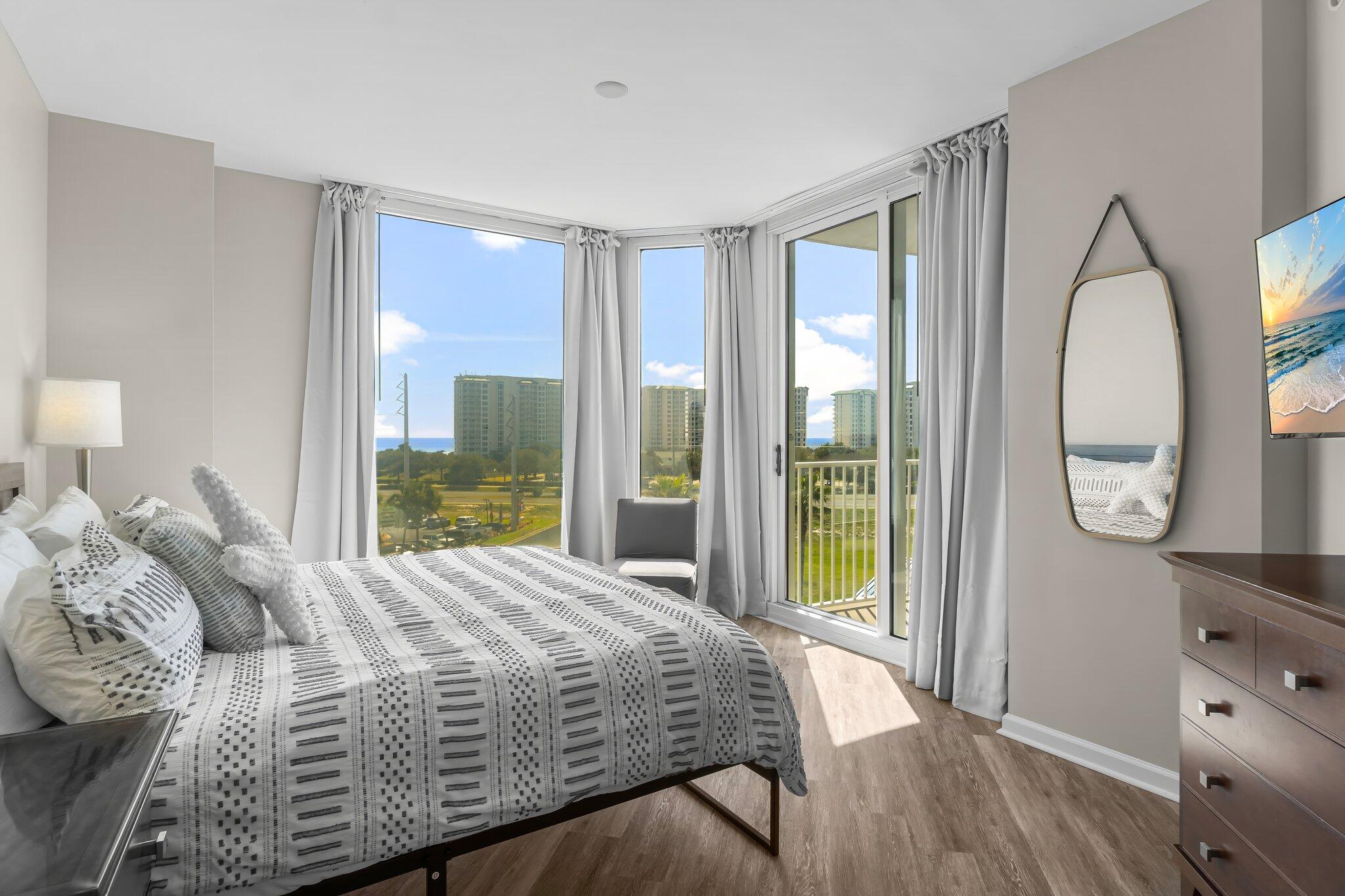 THE PALMS OF DESTIN - Residential