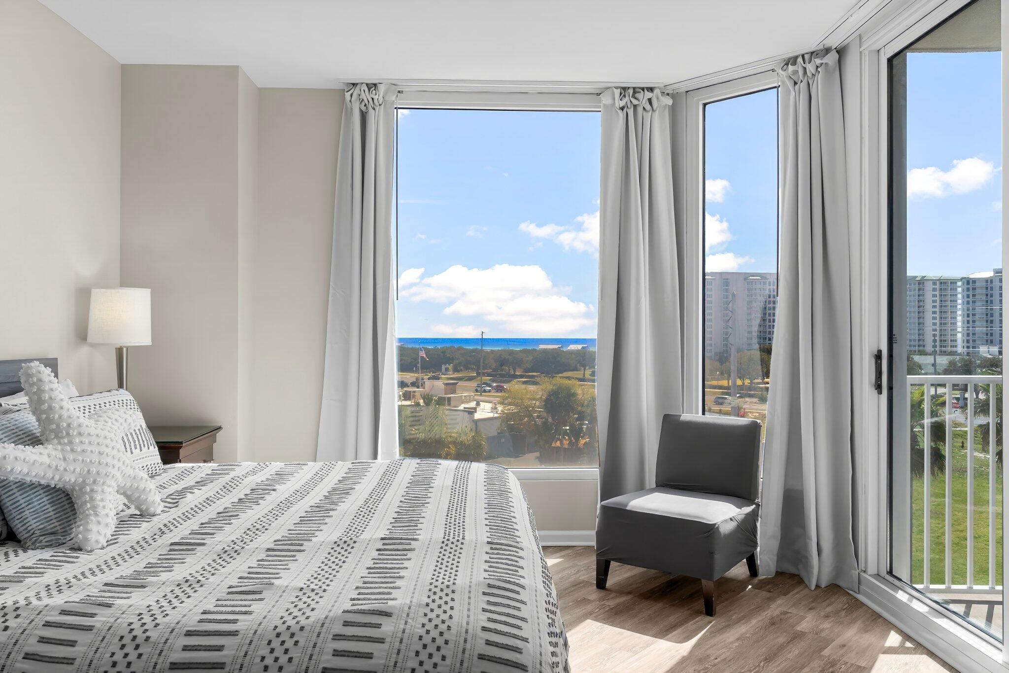 THE PALMS OF DESTIN - Residential