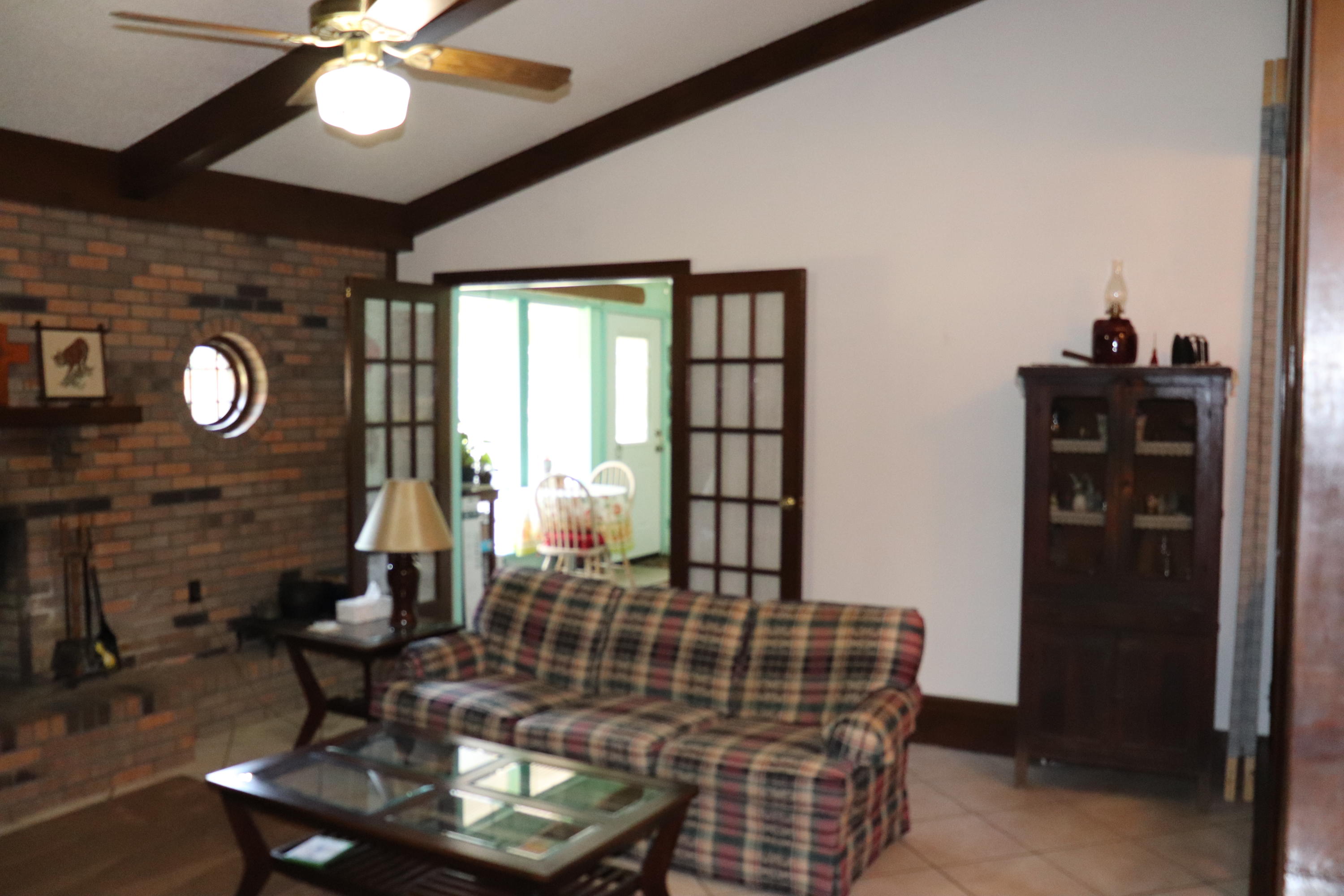 NO RECORDED SUBDIVISION - Residential