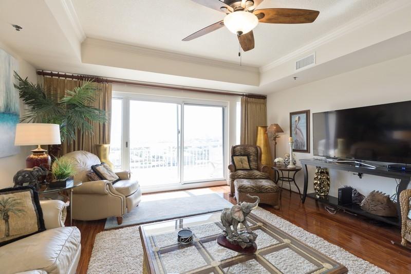 HARBOR LANDING - Residential