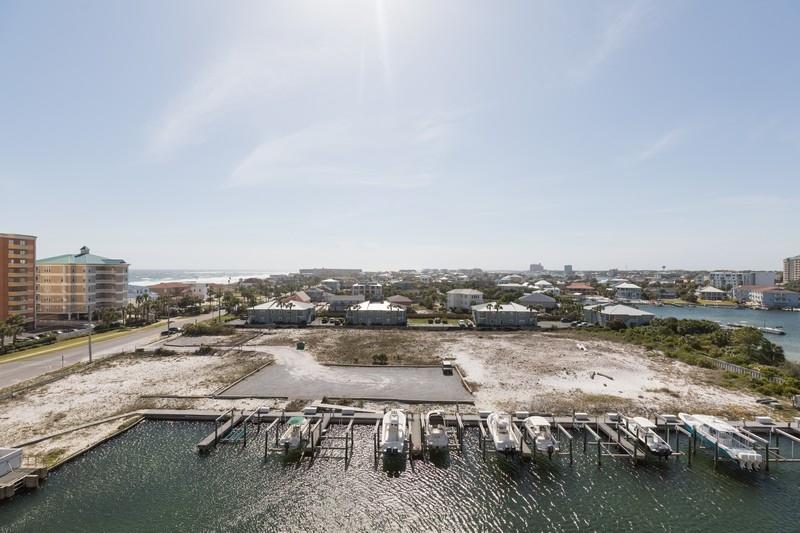 HARBOR LANDING - Residential