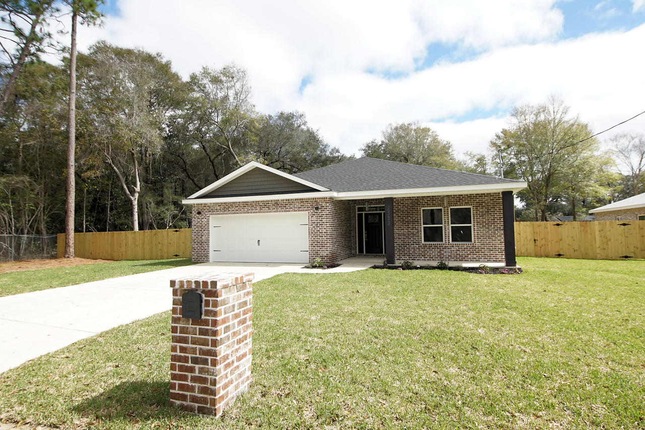 NORTHERN PINES - Residential