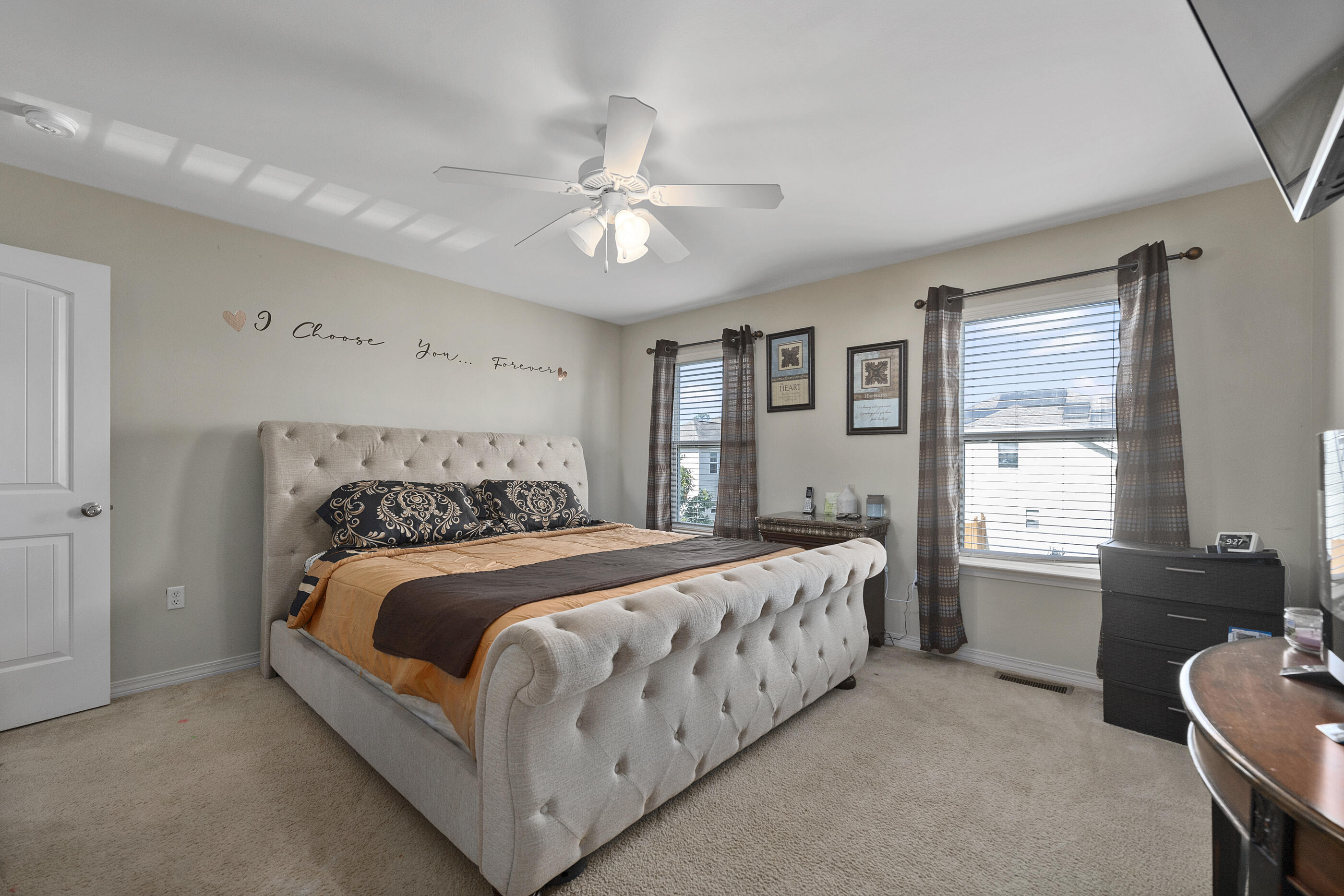 SANDY RIDGE ESTATES - Residential