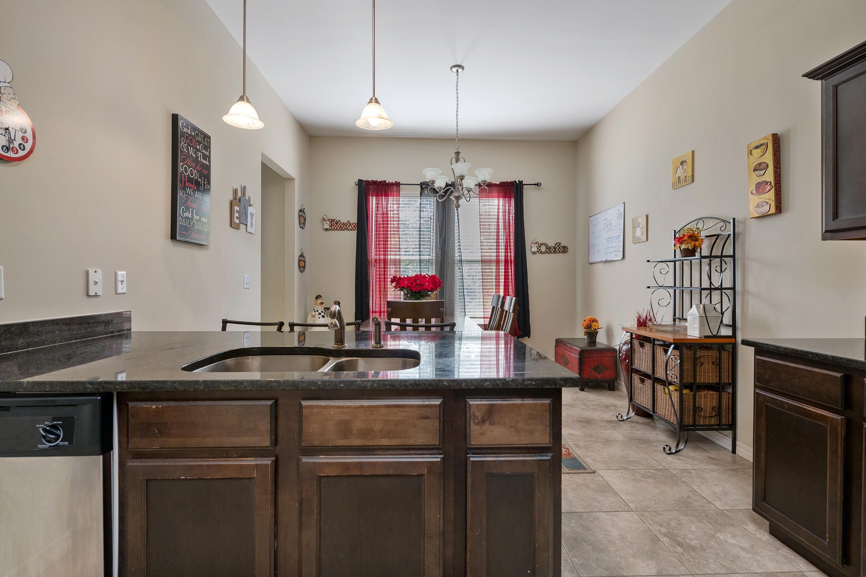 SANDY RIDGE ESTATES - Residential