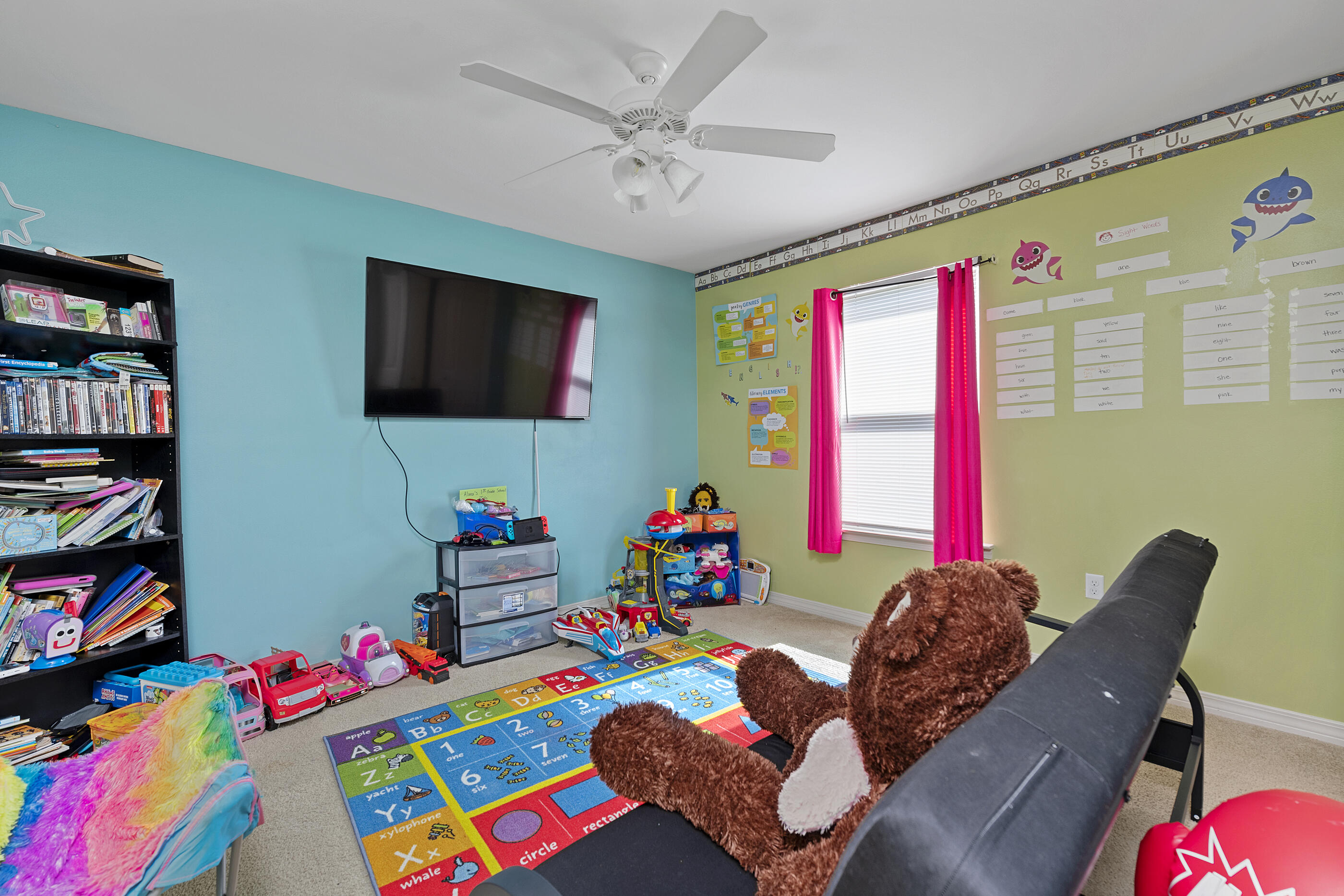 SANDY RIDGE ESTATES - Residential