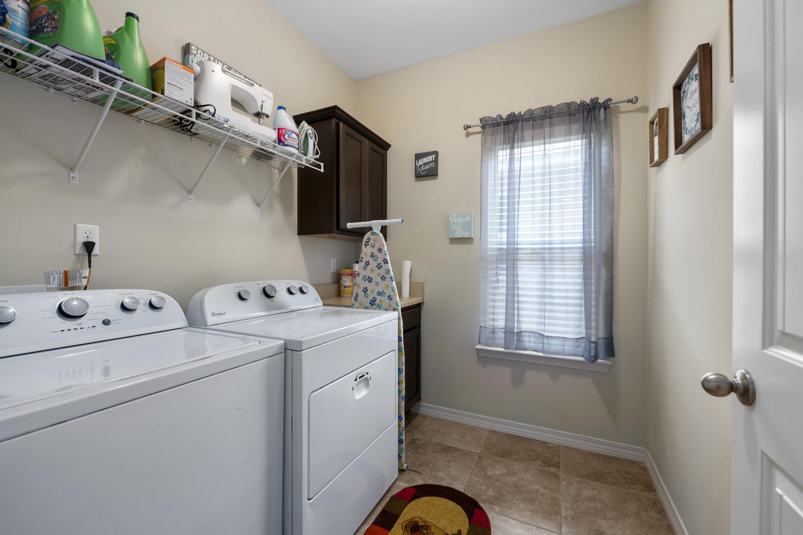 SANDY RIDGE ESTATES - Residential