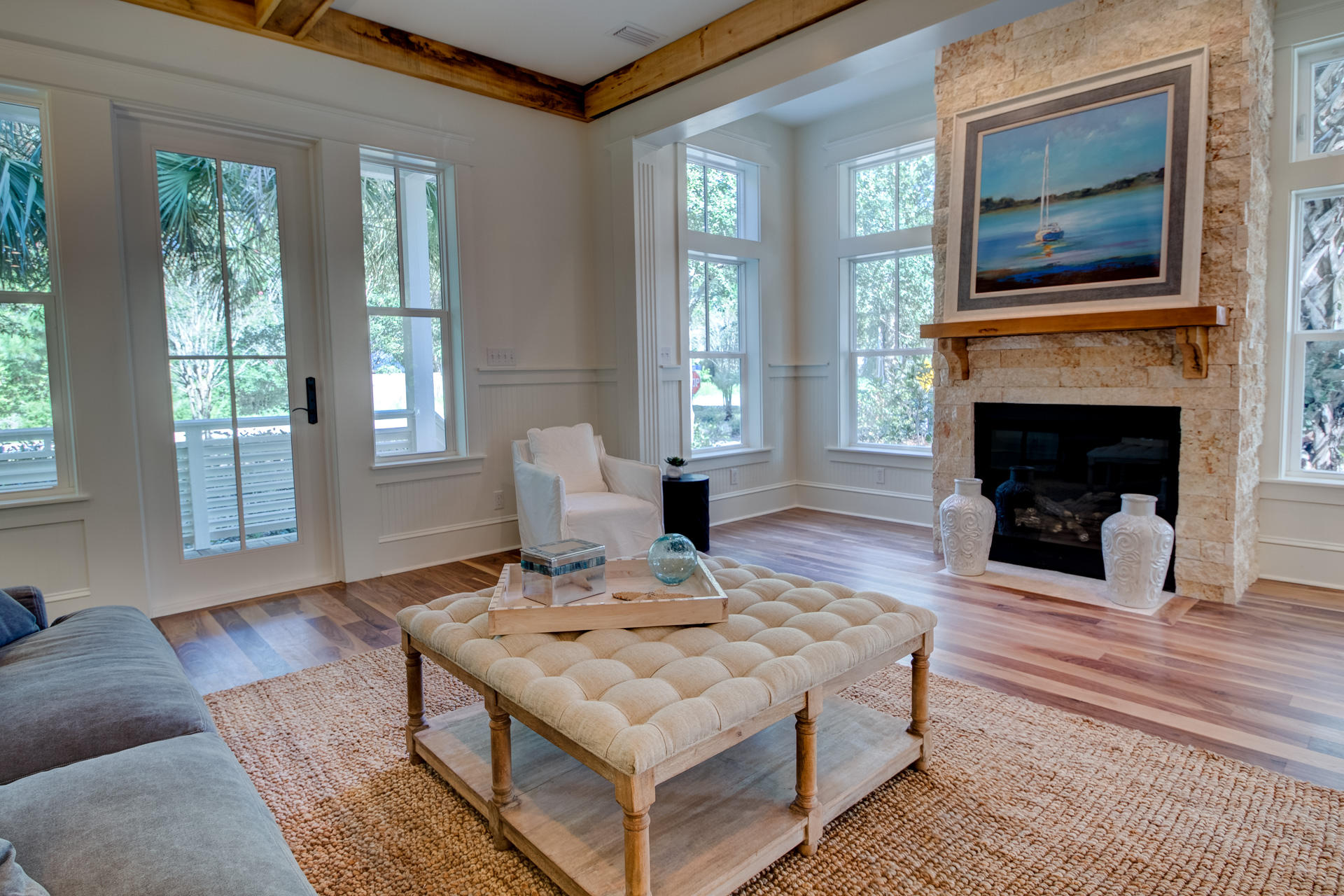 COTTAGES AT EASTERN LAKE - Residential