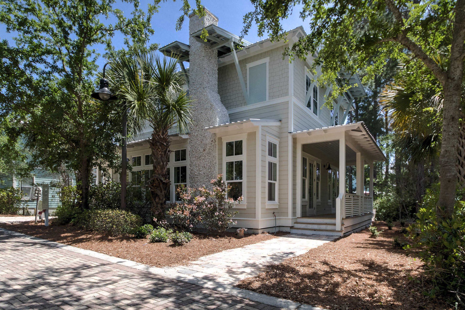 COTTAGES AT EASTERN LAKE - Residential