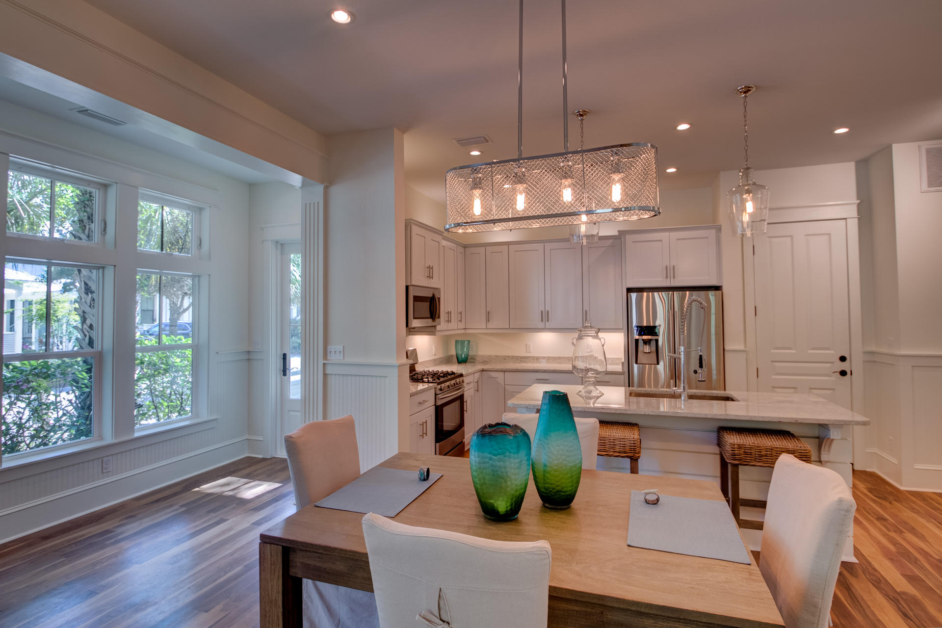 COTTAGES AT EASTERN LAKE - Residential