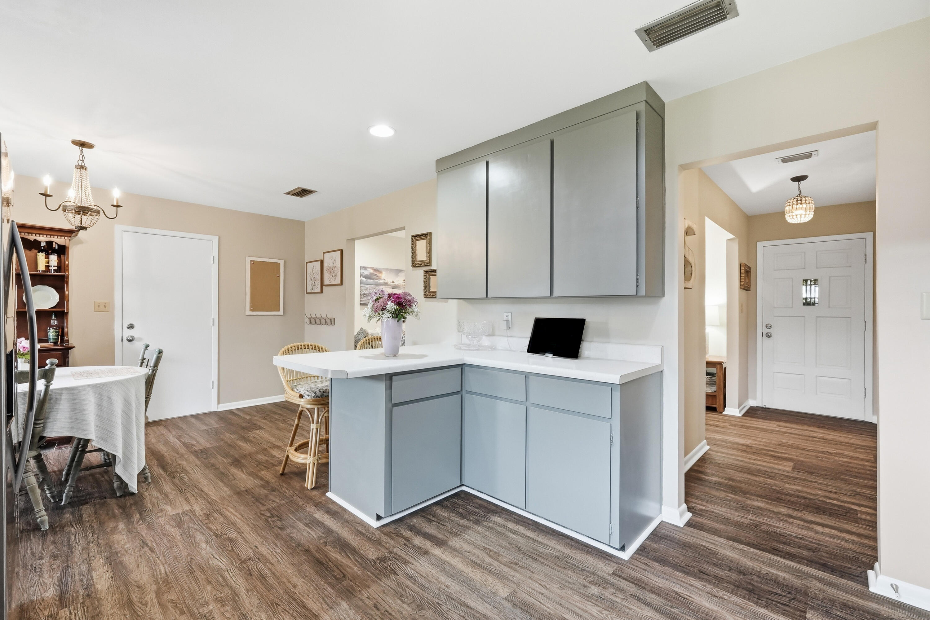 SEA HILLS - Residential