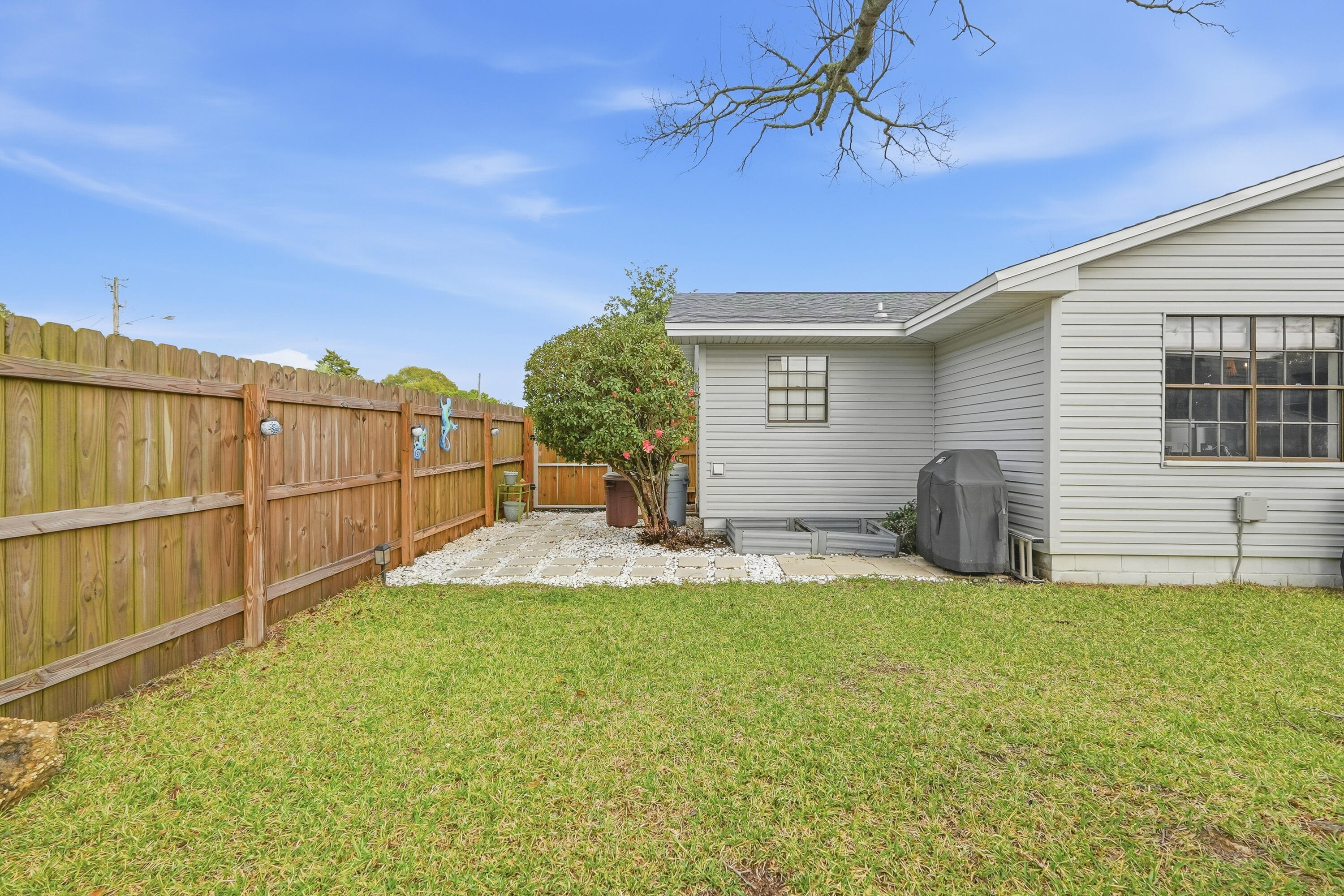 SEA HILLS - Residential