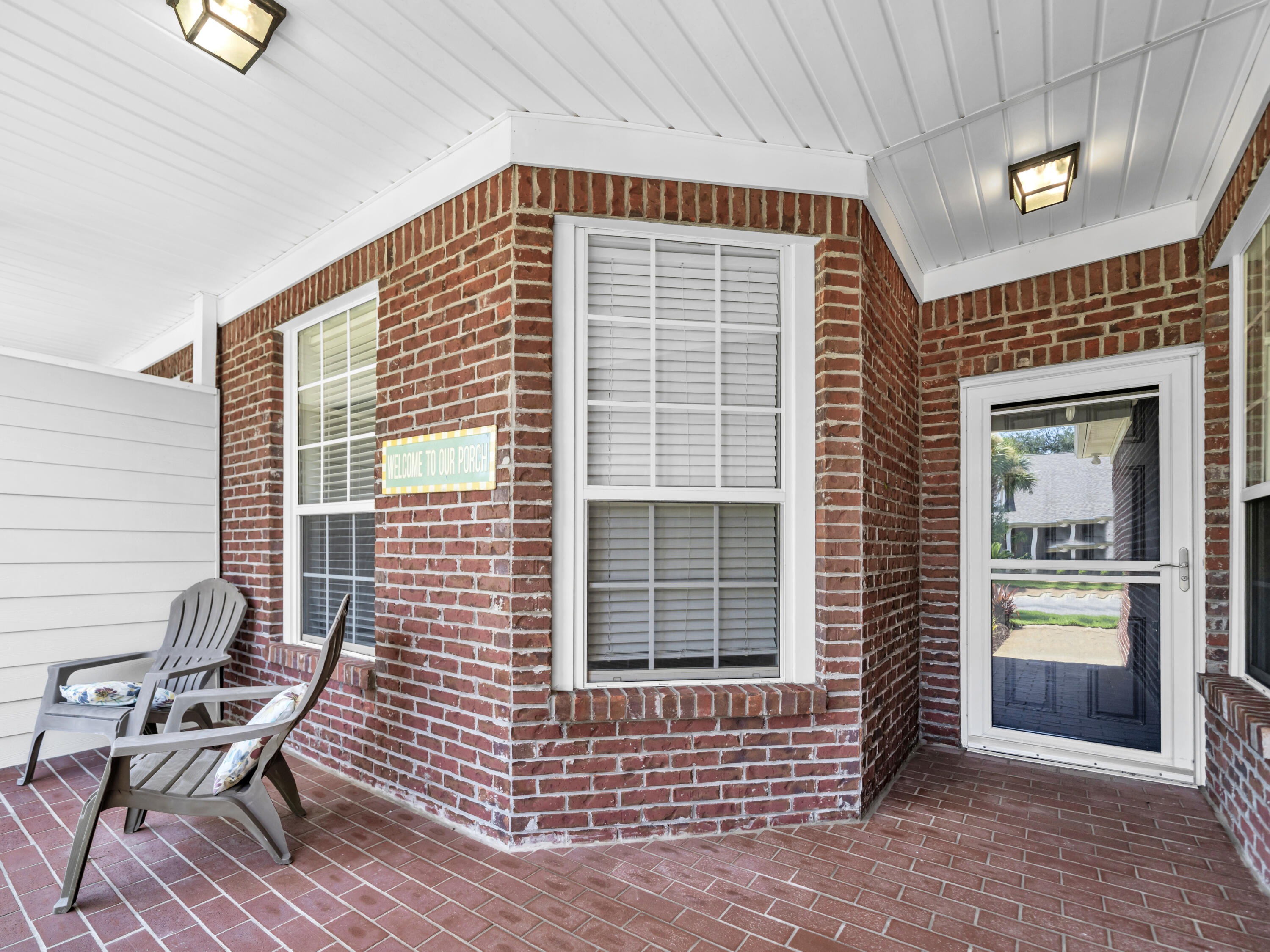 DIAMOND LAKES - Residential