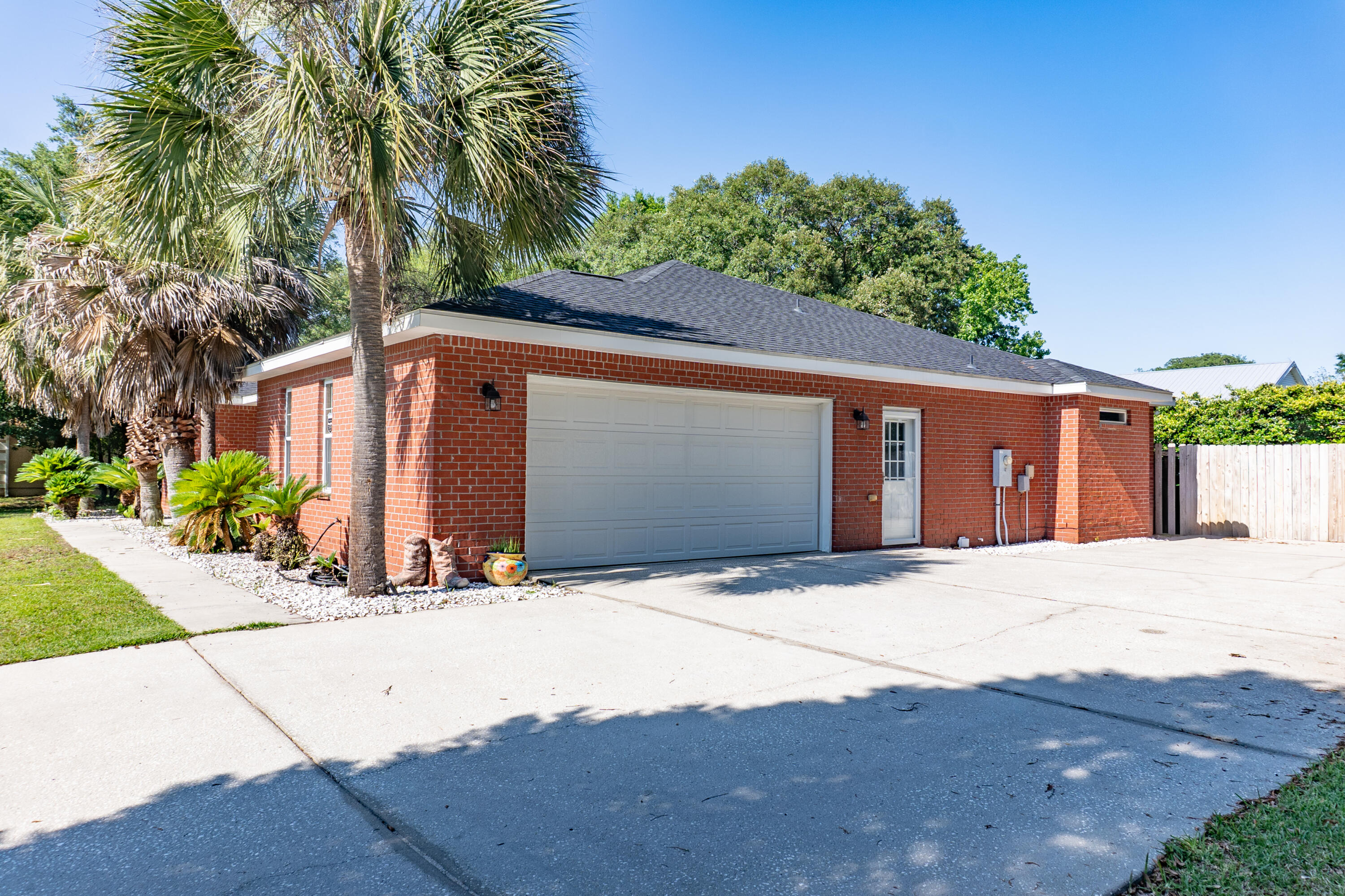 TOM KING ESTATES - Residential
