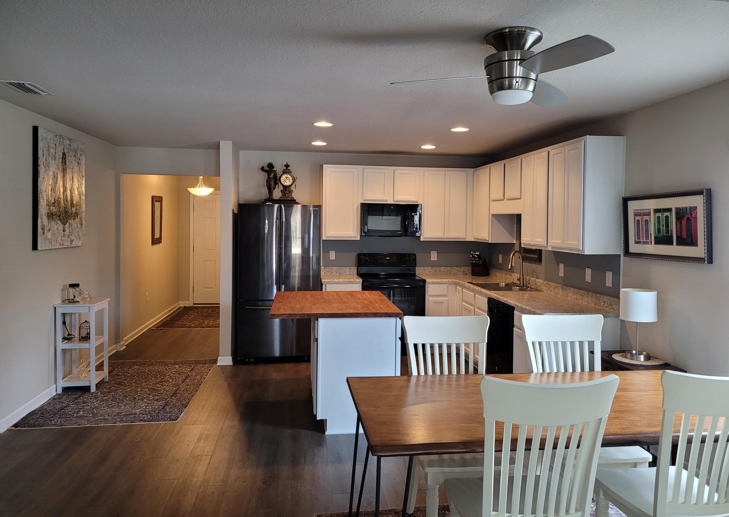 HAMMOCK BAY - Residential