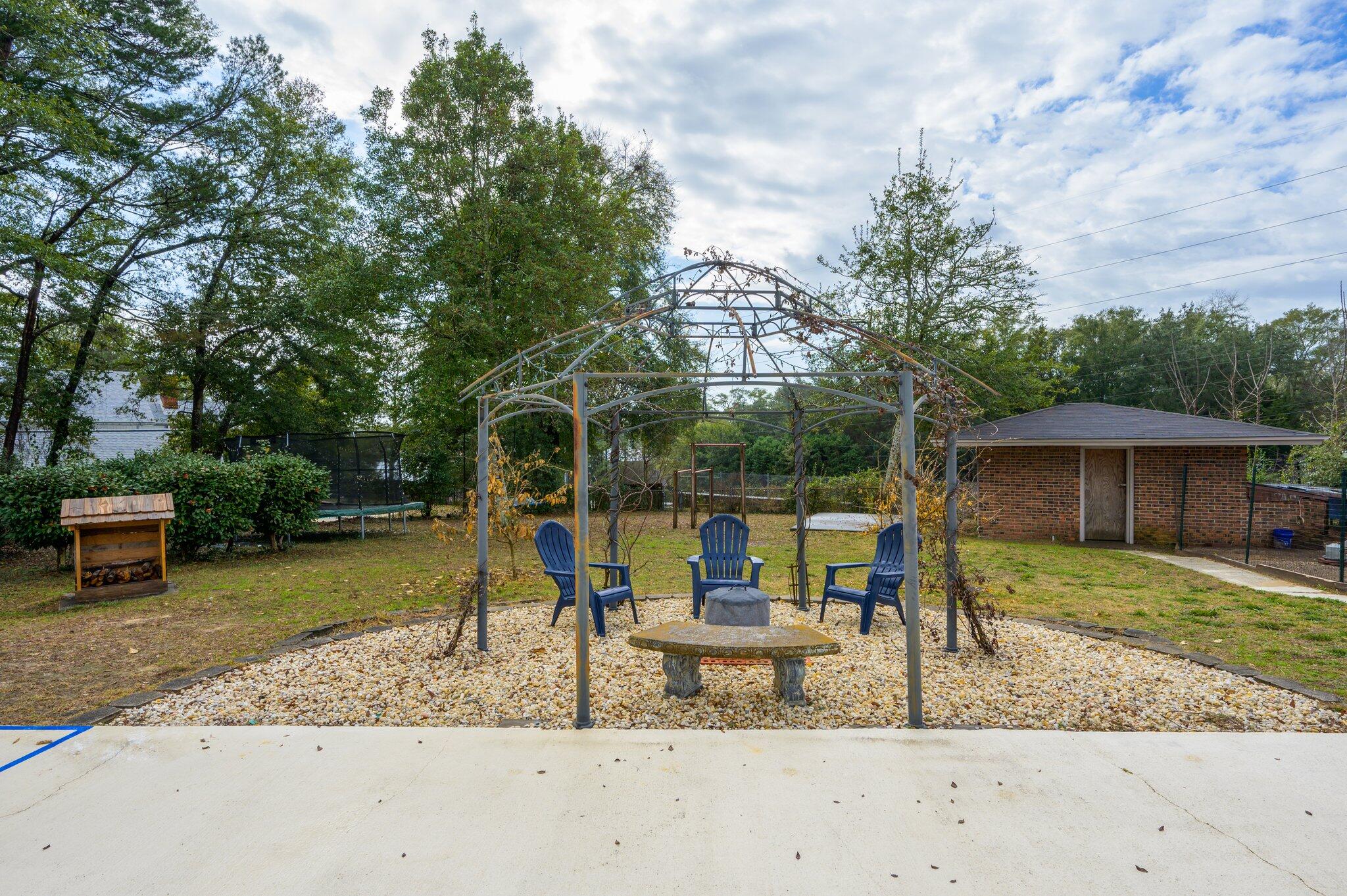 EDGEWATER VILLAGE NORTH - Residential