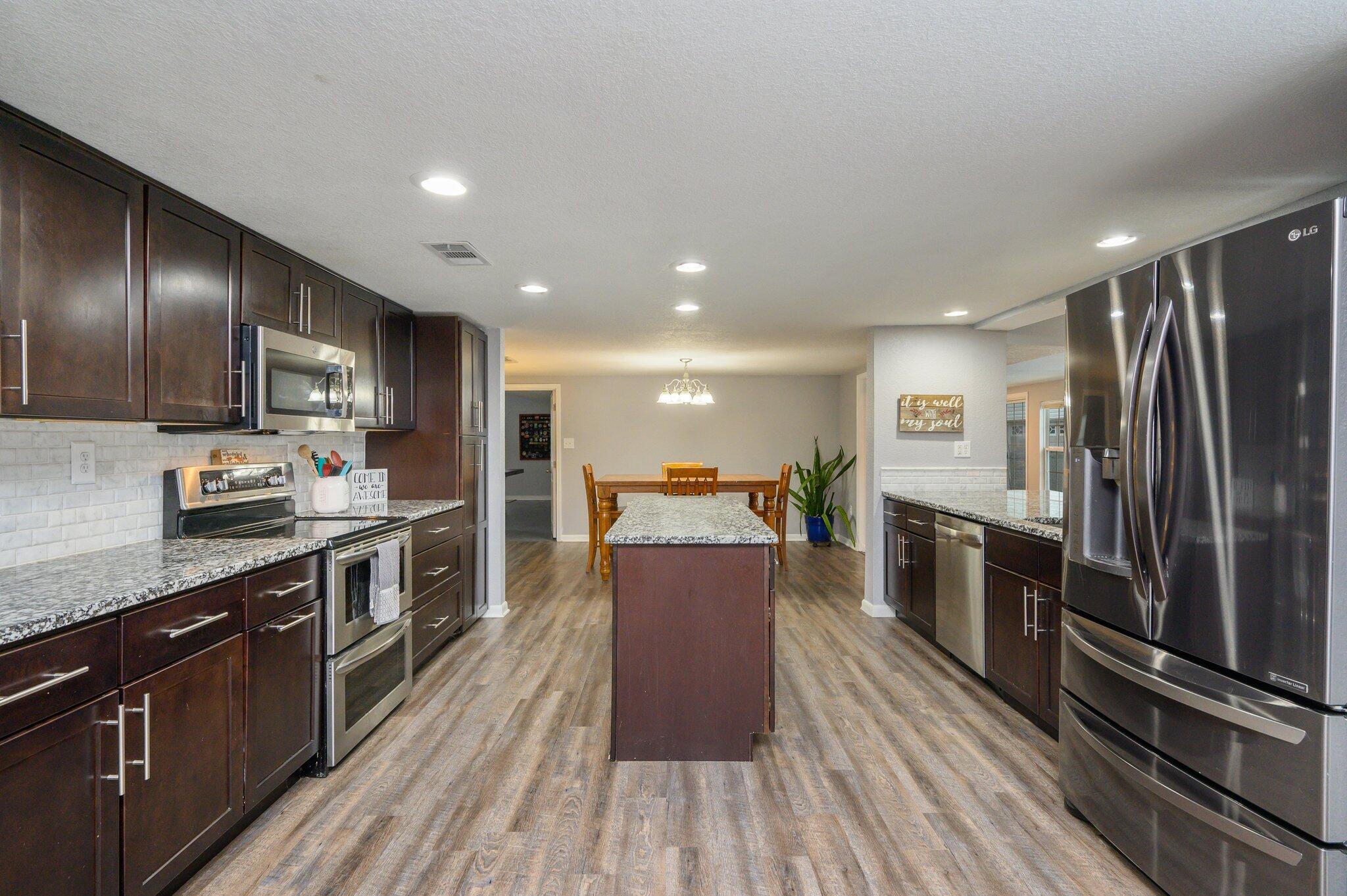 EDGEWATER VILLAGE NORTH - Residential