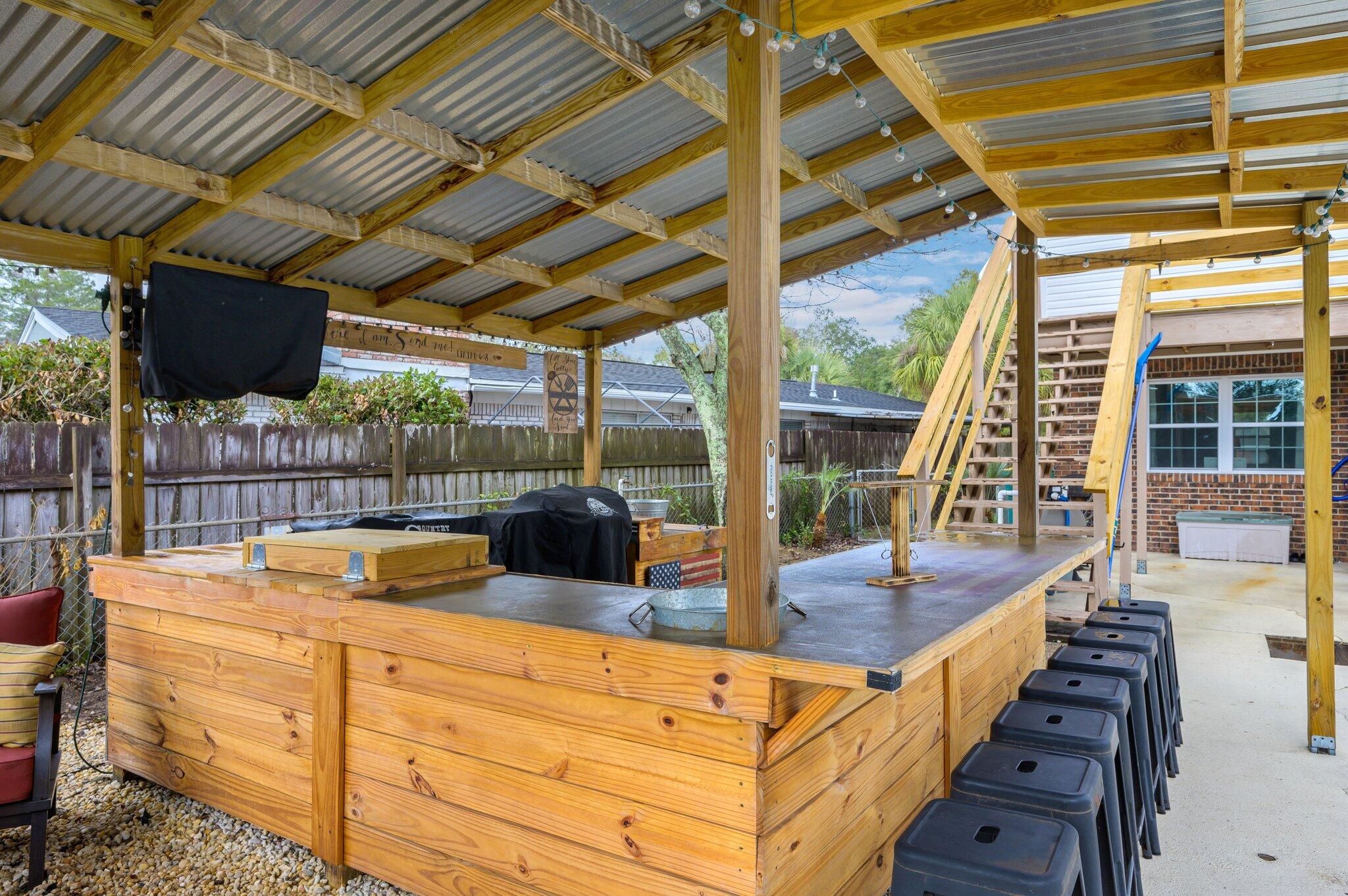 EDGEWATER VILLAGE NORTH - Residential