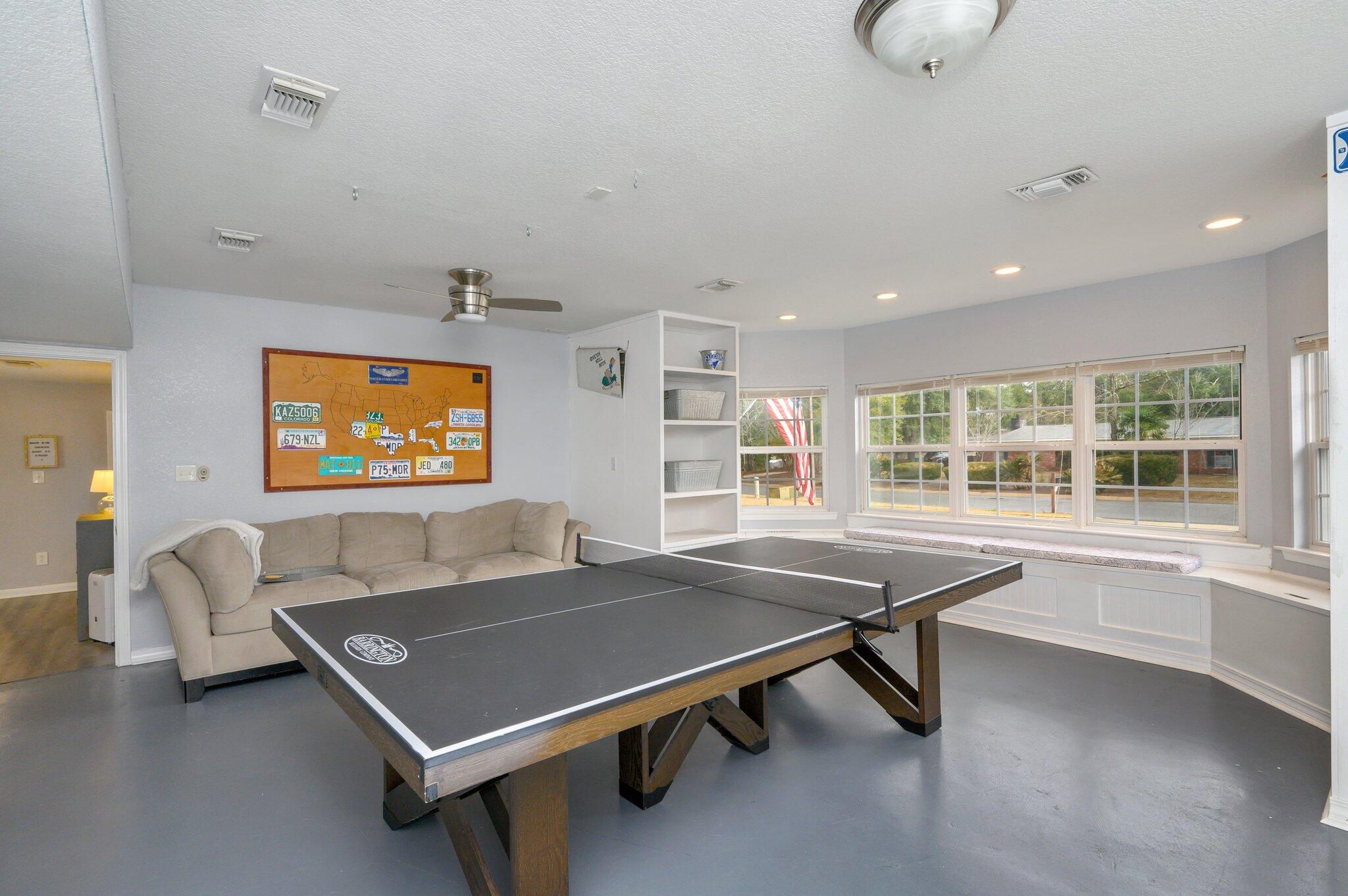 EDGEWATER VILLAGE NORTH - Residential