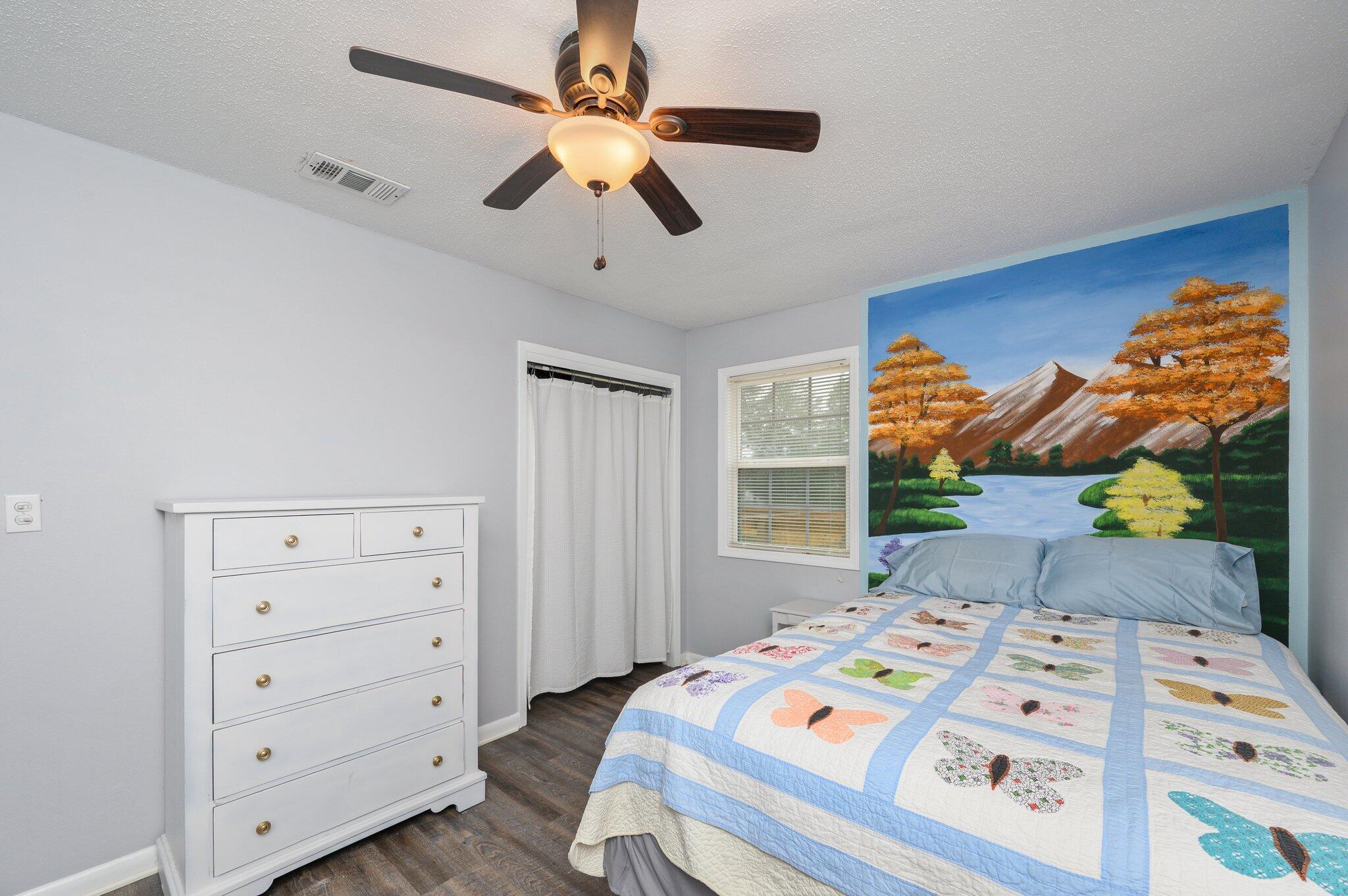 EDGEWATER VILLAGE NORTH - Residential