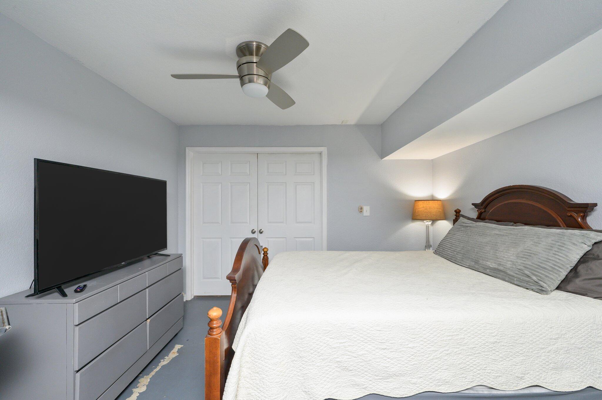 EDGEWATER VILLAGE NORTH - Residential