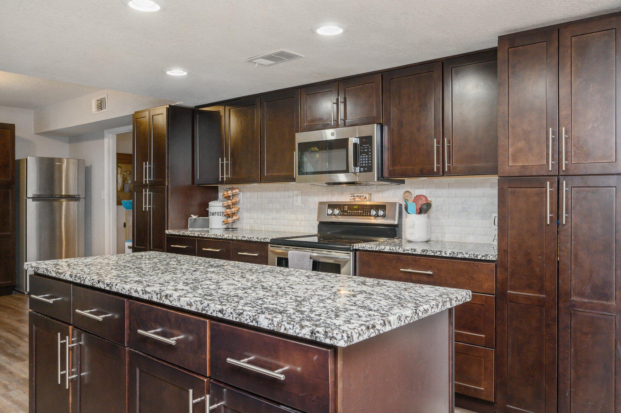 EDGEWATER VILLAGE NORTH - Residential