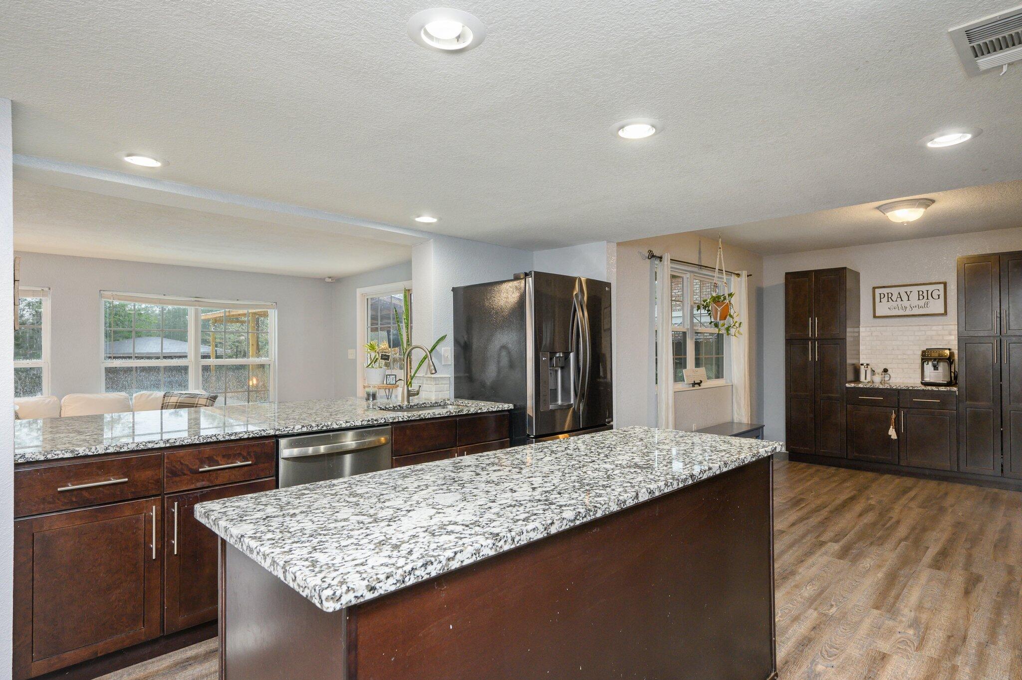 EDGEWATER VILLAGE NORTH - Residential