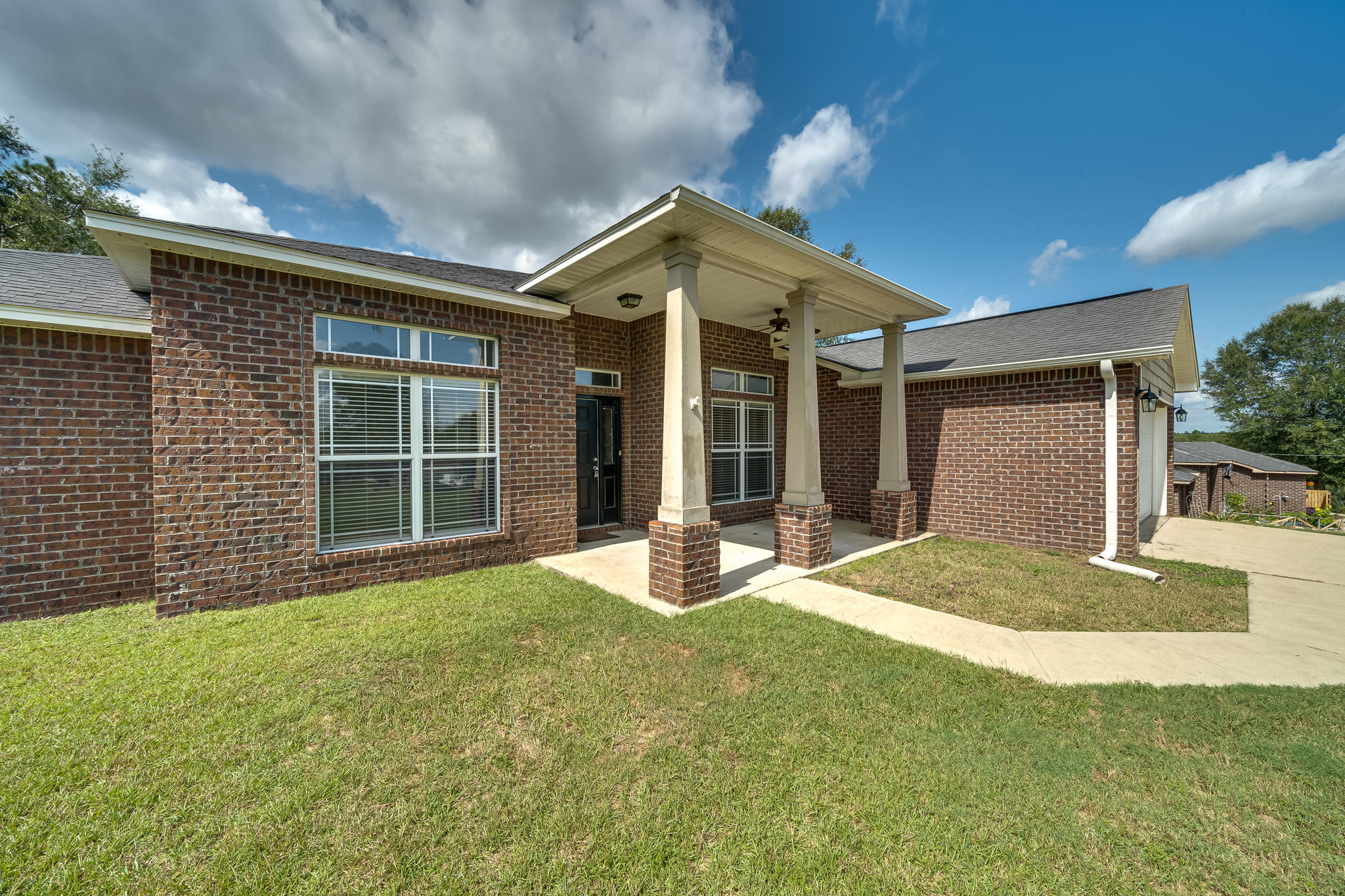 SILVER SPRINGS EST - Residential