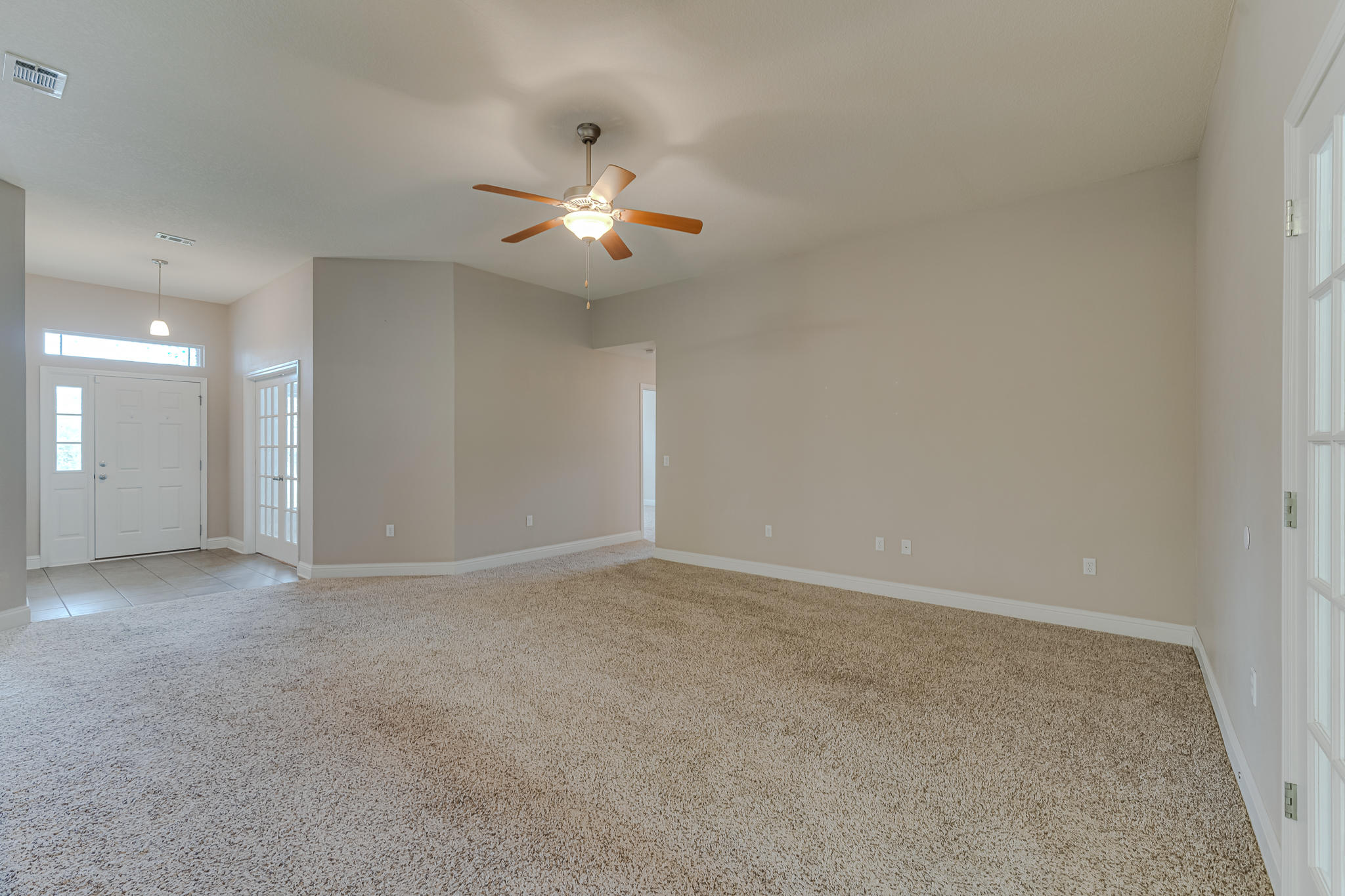 SILVER SPRINGS EST - Residential