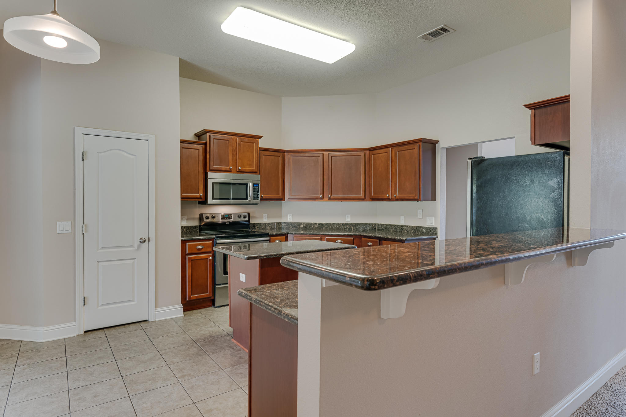 SILVER SPRINGS EST - Residential