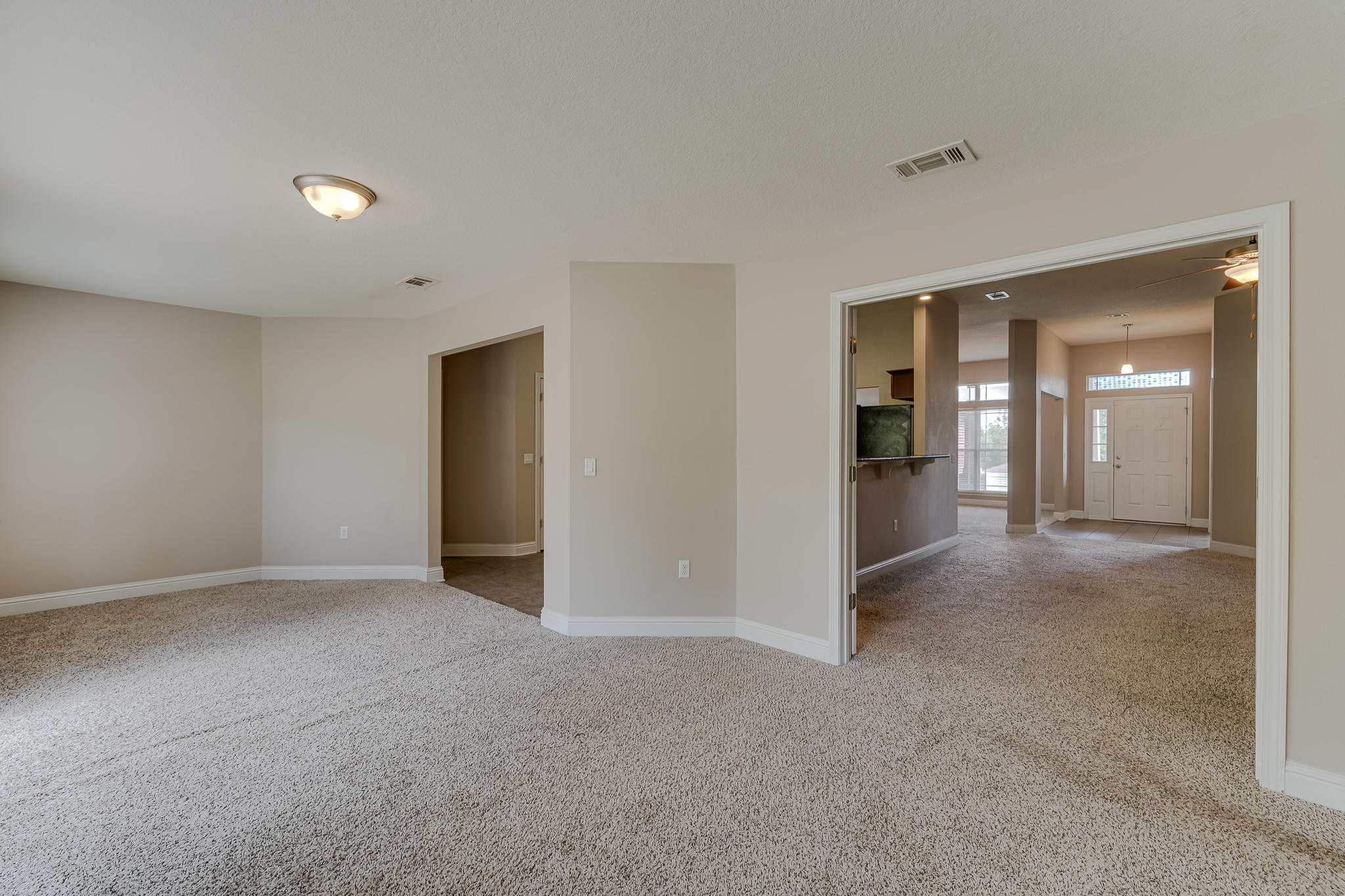 SILVER SPRINGS EST - Residential