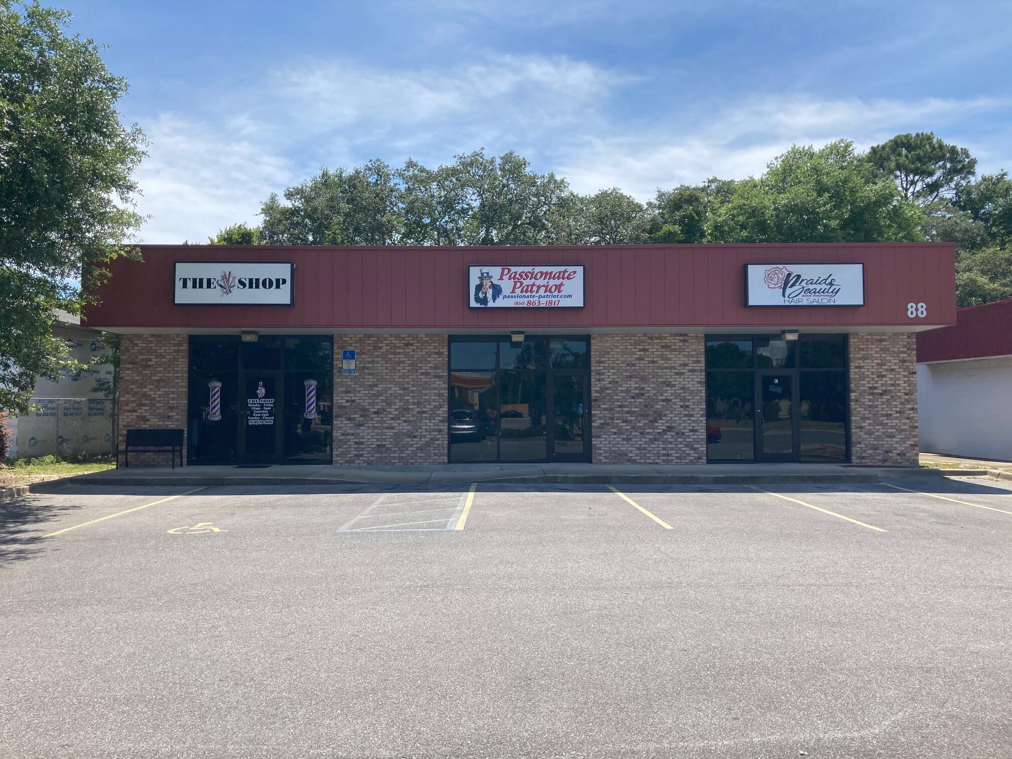 Excellent visibility and Road frontage on Beal Parkway. Signage on the Street and on the face of the building for maximum exposure for your business!