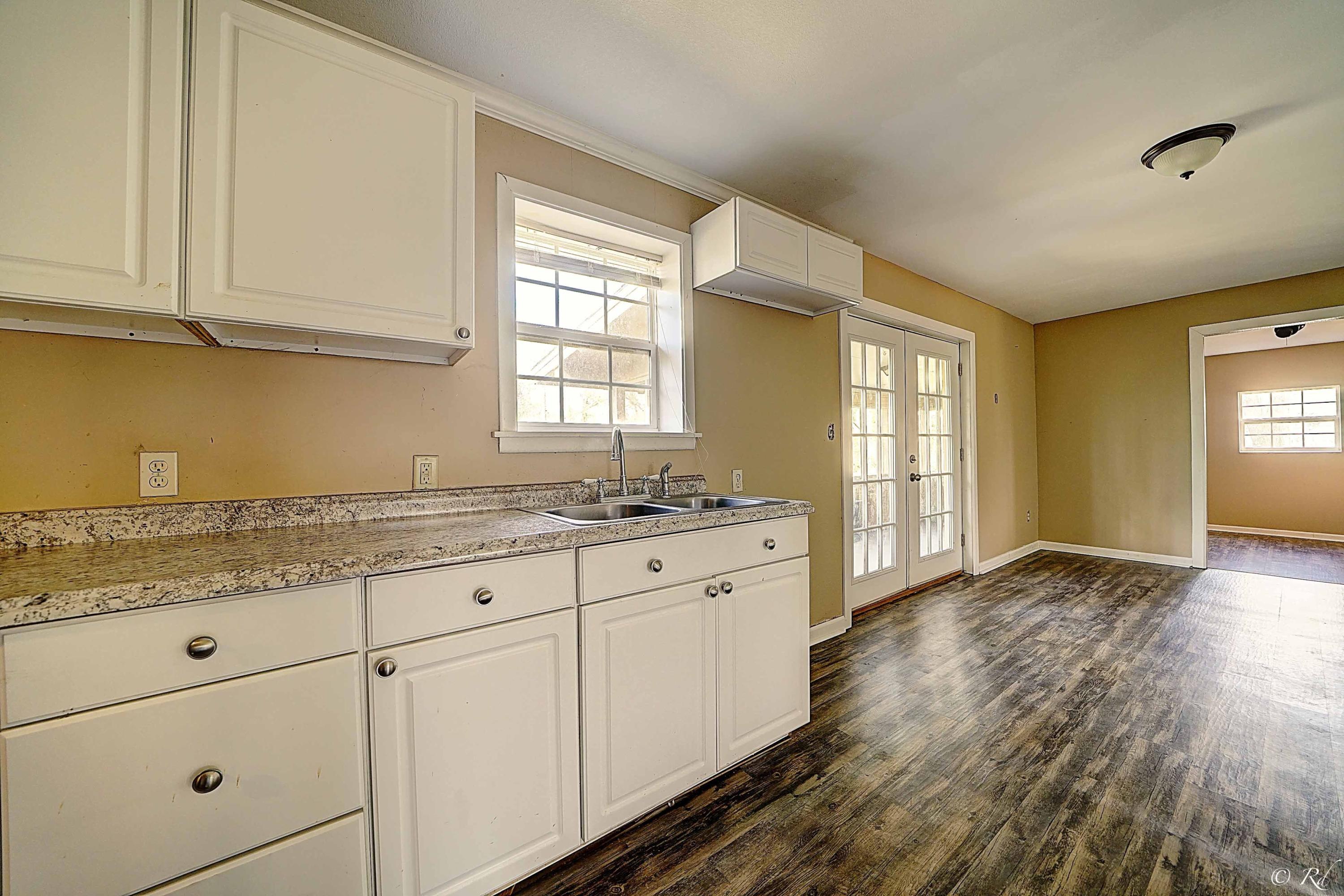 CEDAR CREEK HEIGHTS - Residential