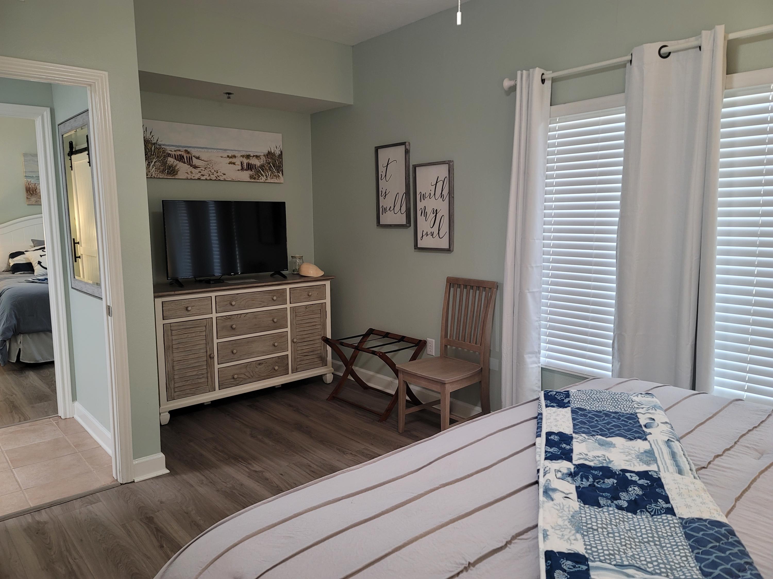 SHORES OF PANAMA - Residential