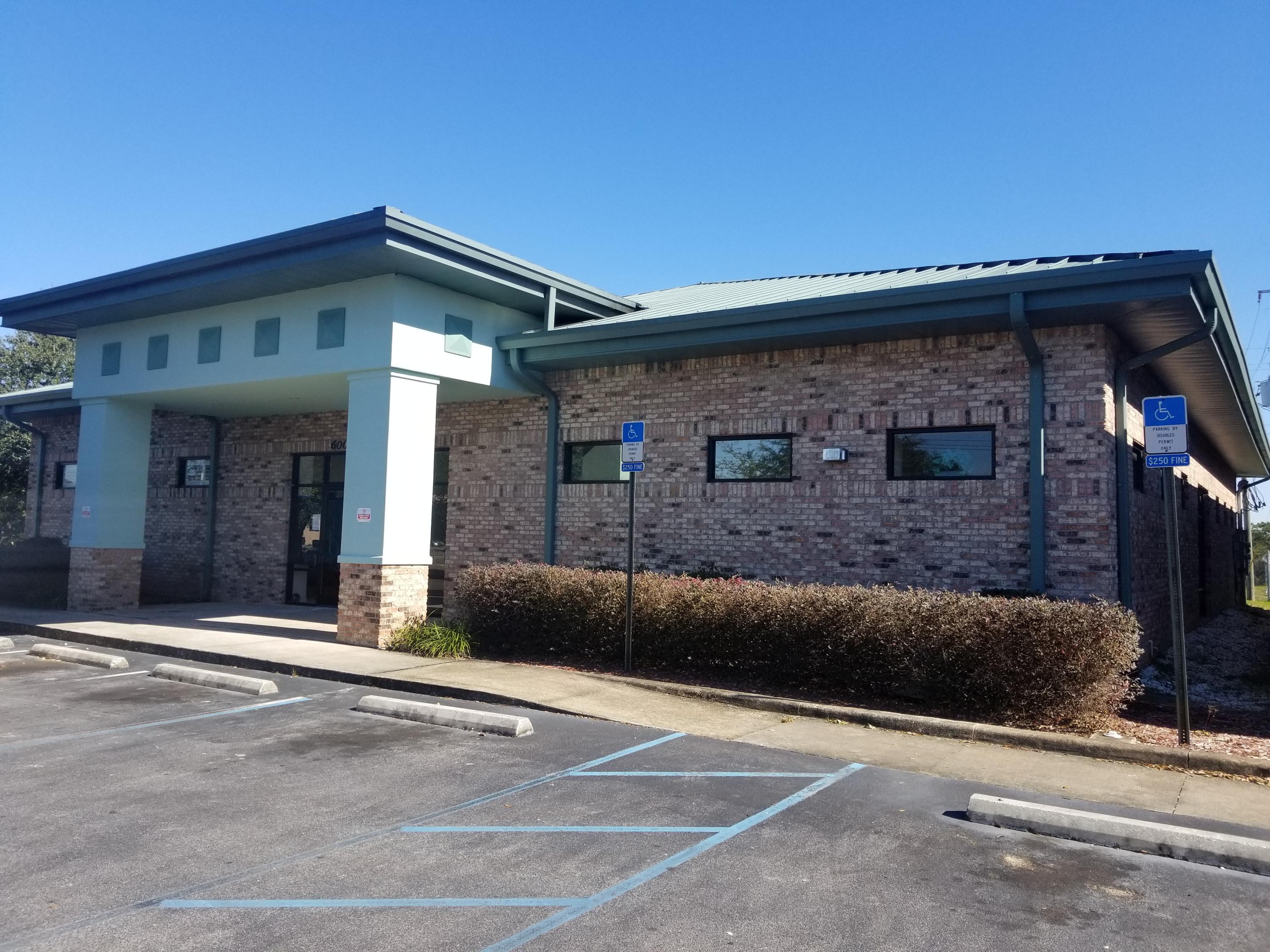 Exceptionally well maintained medical/office space centrally located in Crestview, FL. The unit consists of spacious waiting room area, reception/ front office area, two exam rooms (with sinks), one individual office, large open area, break room, and two restrooms. There is plenty of parking in front of the building and the property is located in very close proximity to North Okaloosa Medical Center. The property is also available for sale at $619,000.