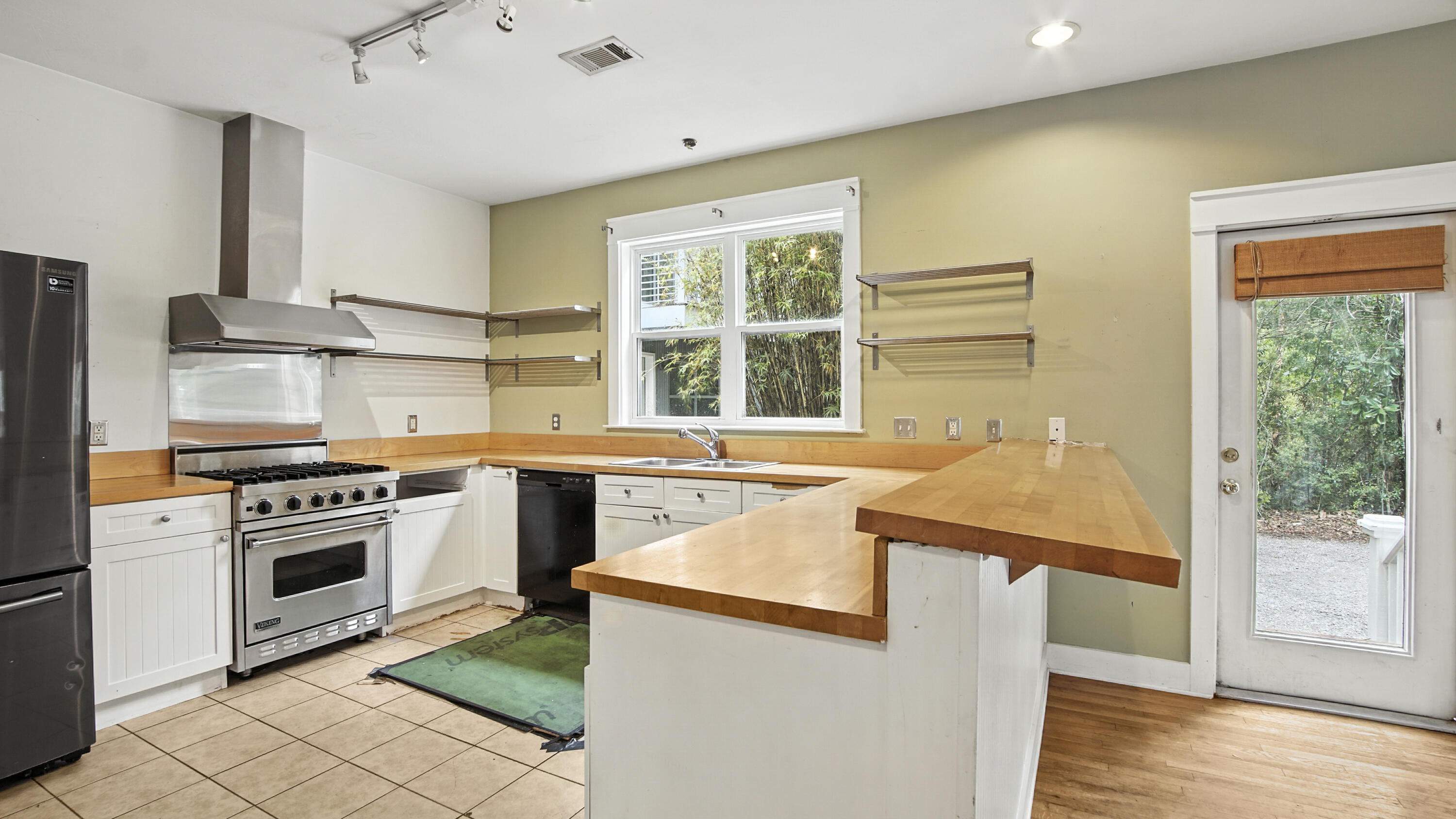 DAUGHETTES AMENDED - Residential