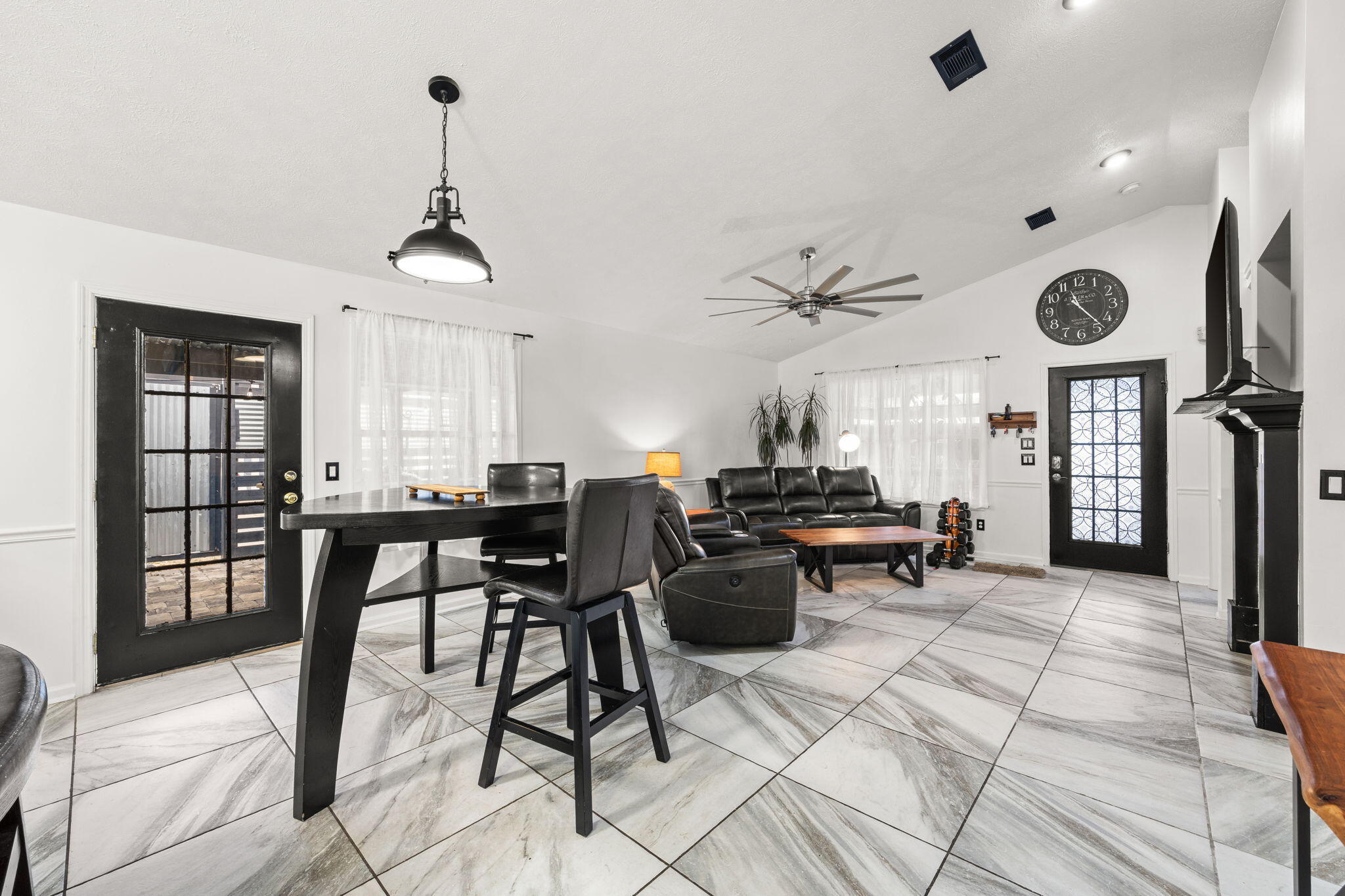 MIRAMAR BEACH - Residential