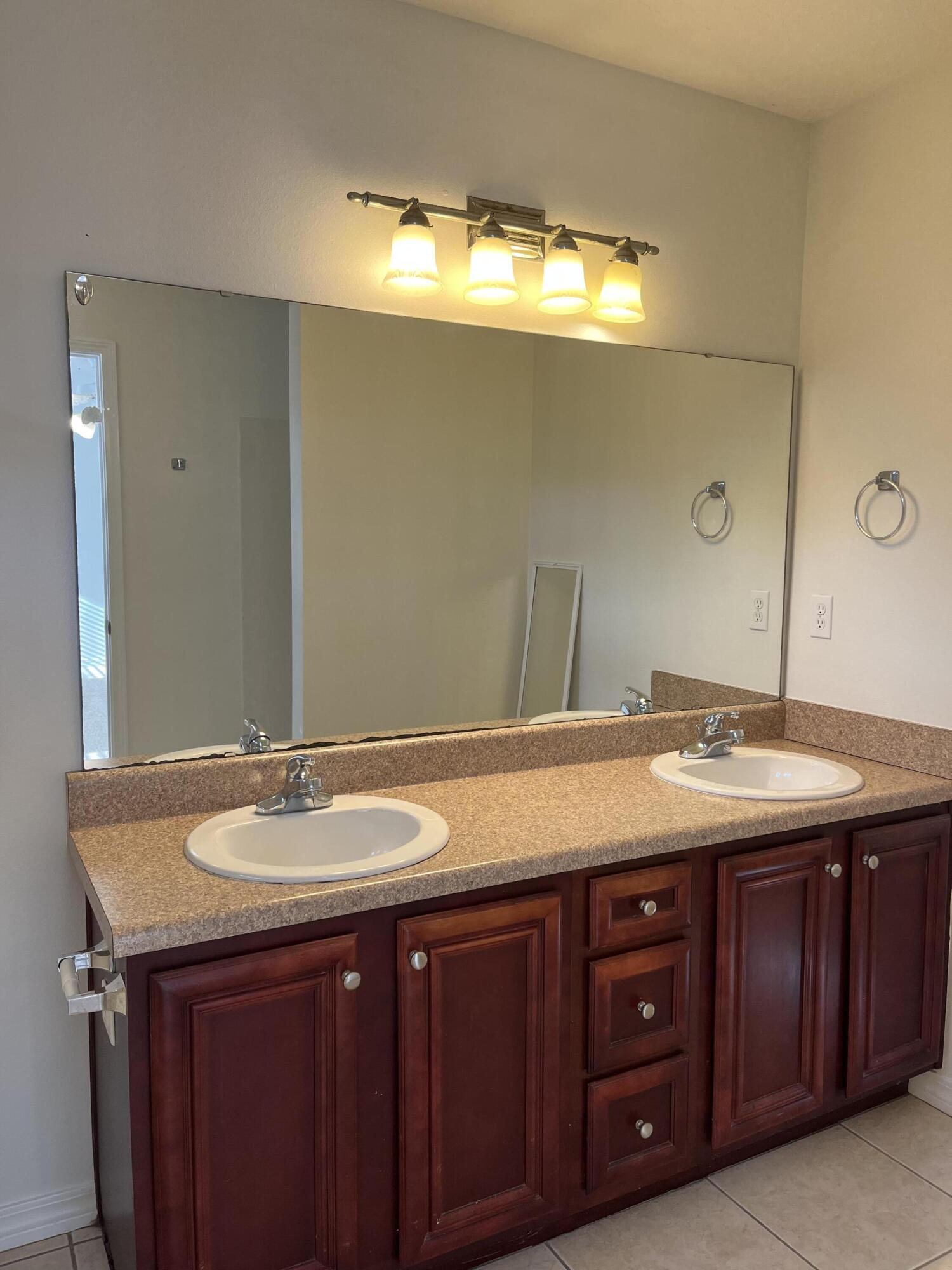 RACETRACK ROAD - Residential Lease