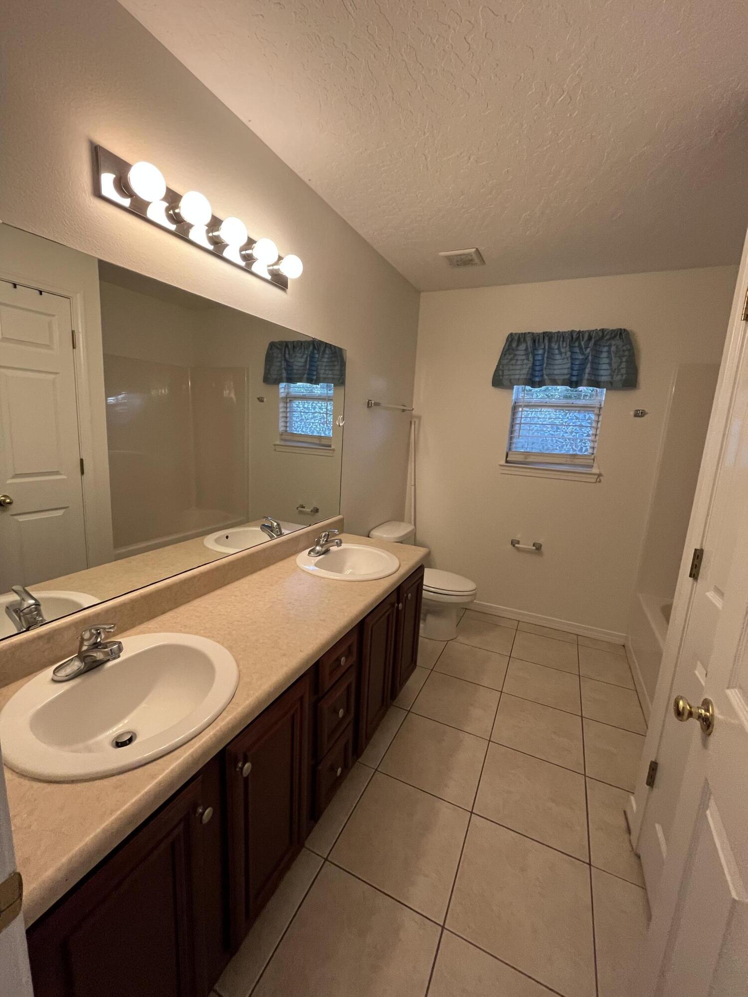 RACETRACK ROAD - Residential Lease