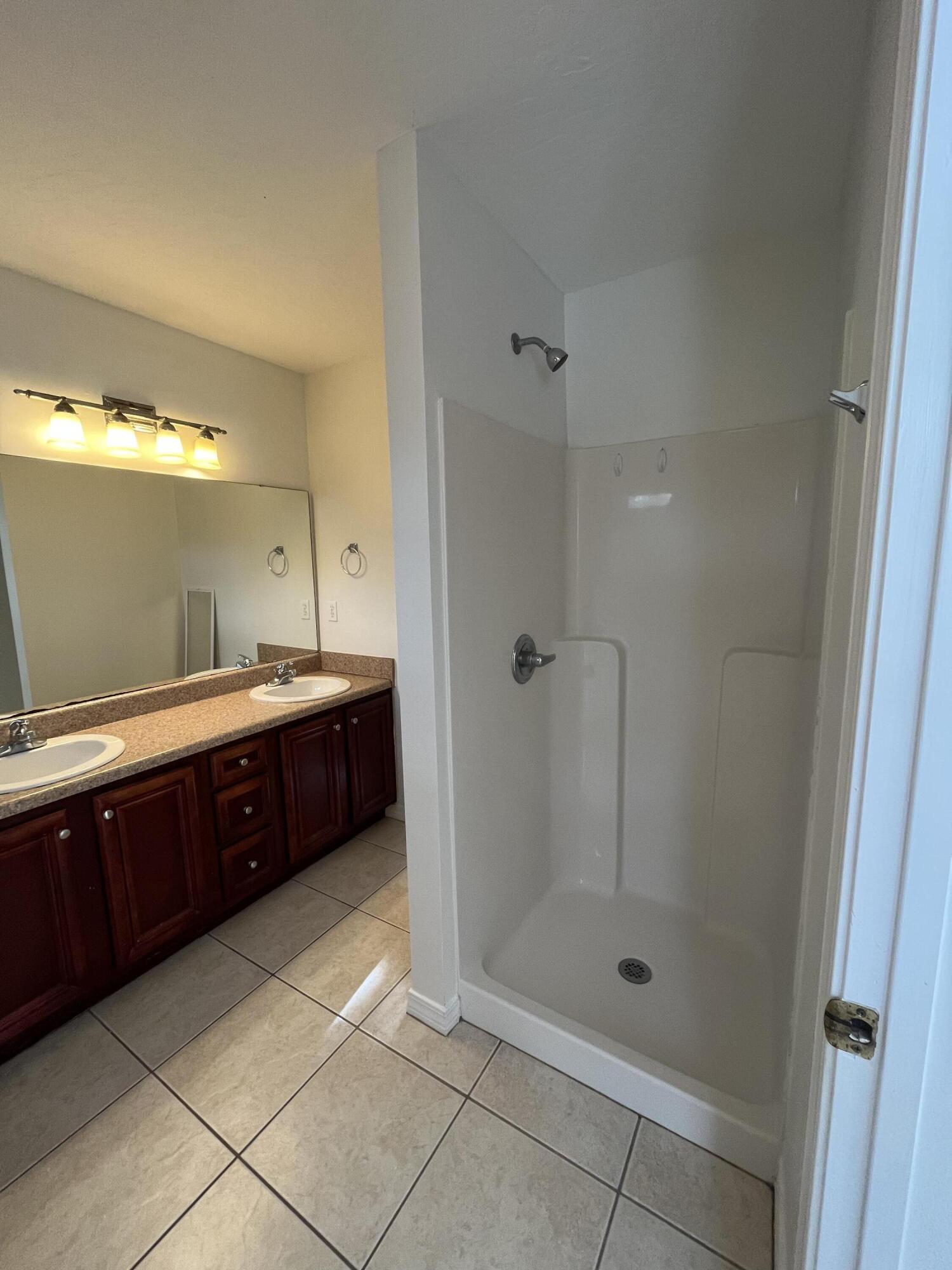 RACETRACK ROAD - Residential Lease