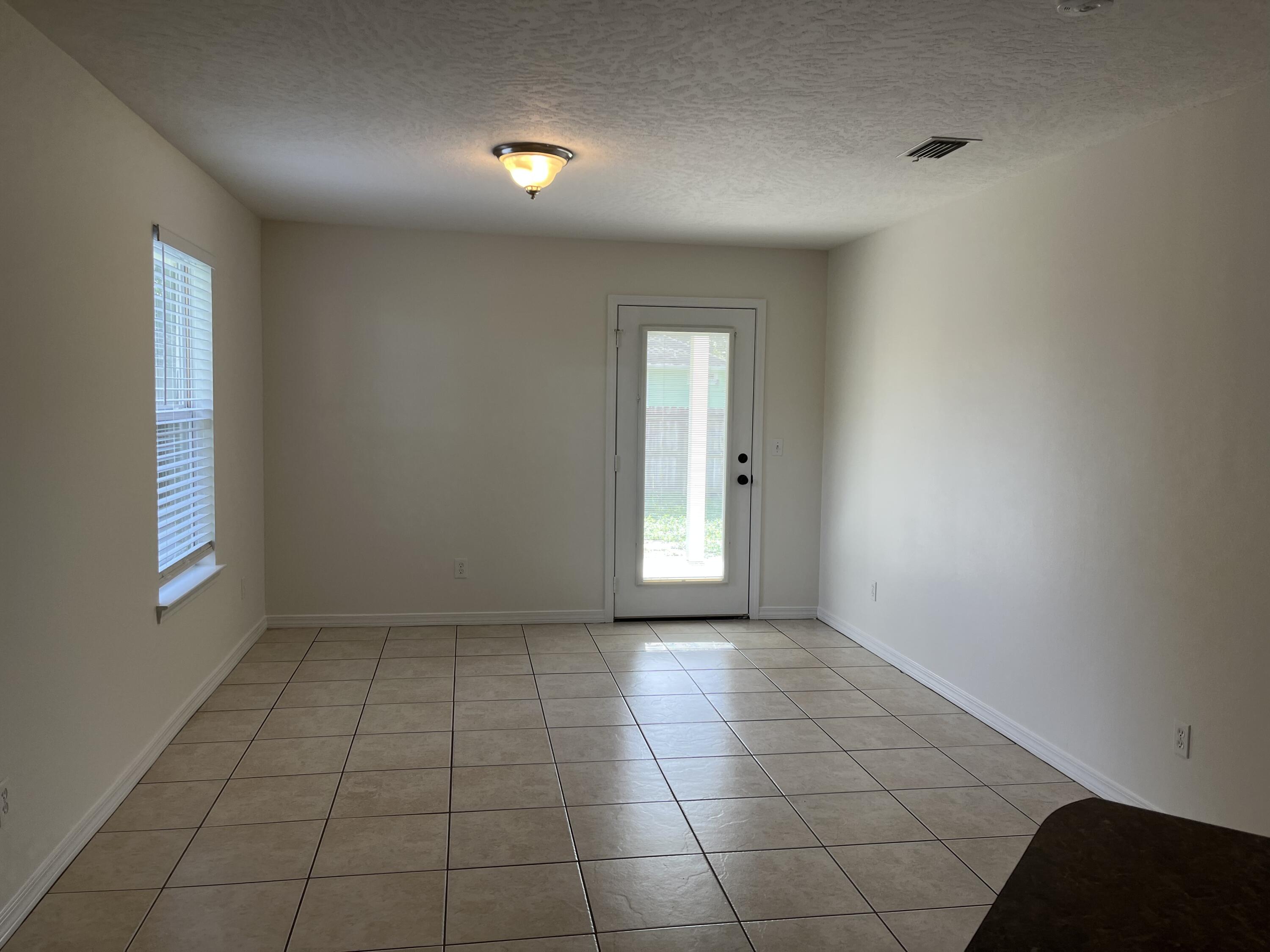 RACETRACK ROAD - Residential Lease