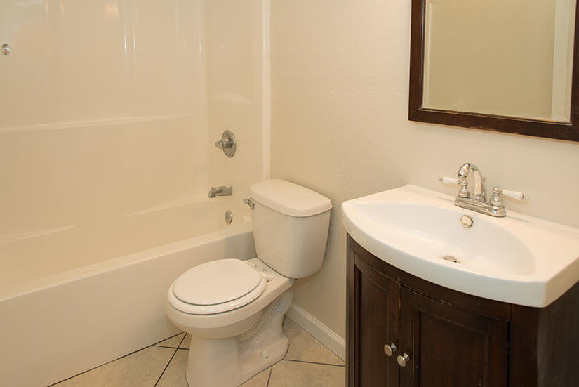 NAVARRE S/D 1ST ADDN - Residential Lease