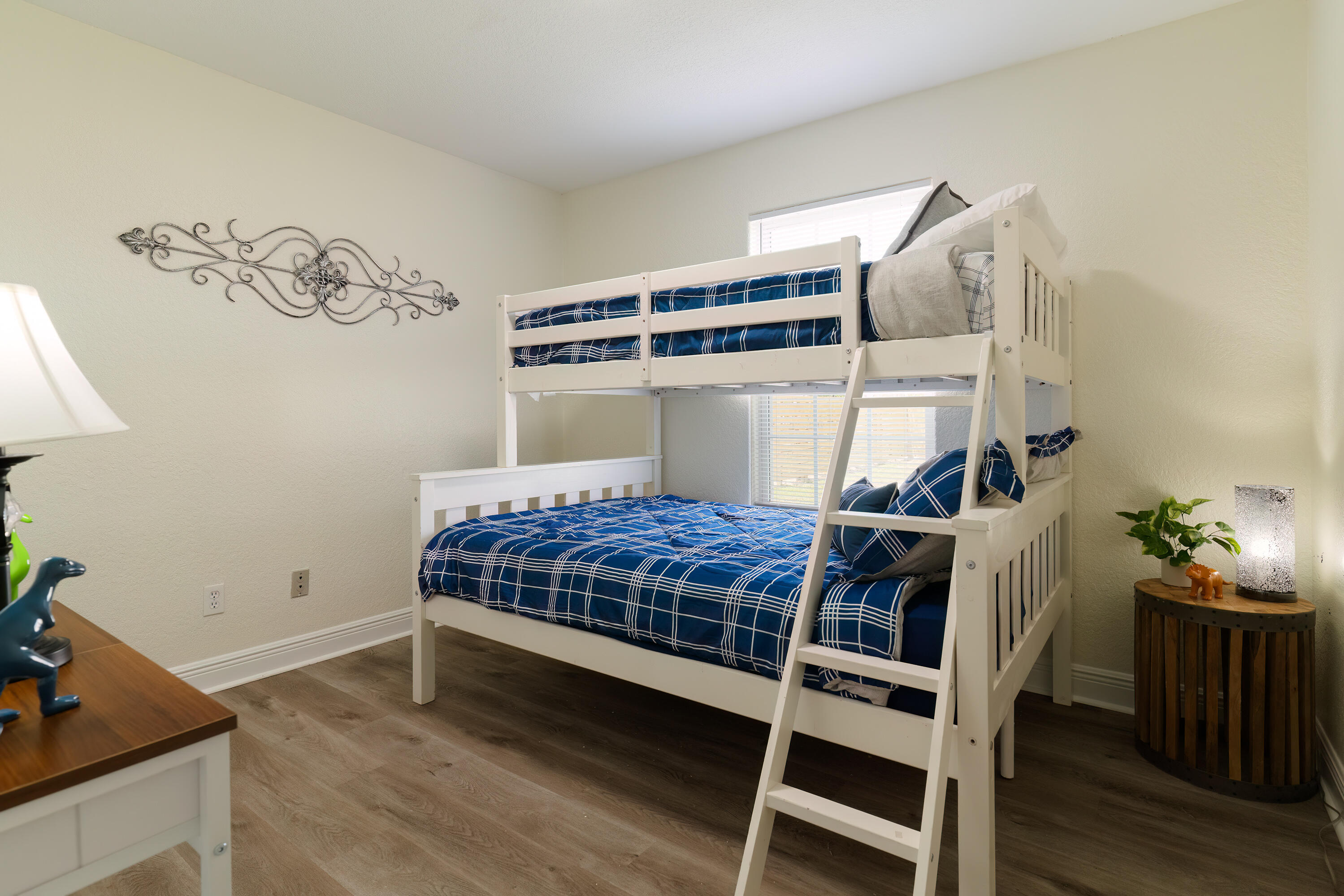 THE PINES - Residential