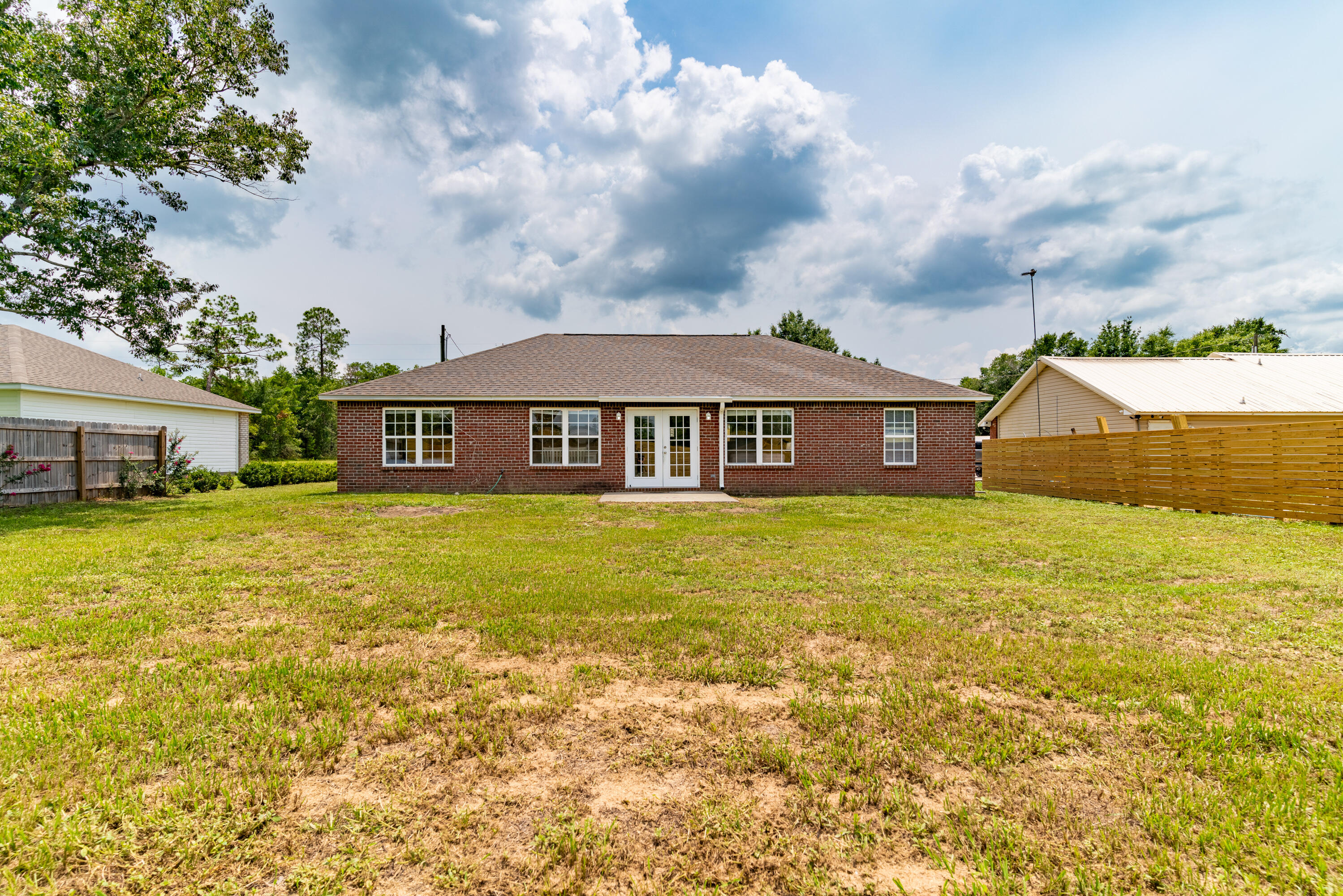 THE PINES - Residential